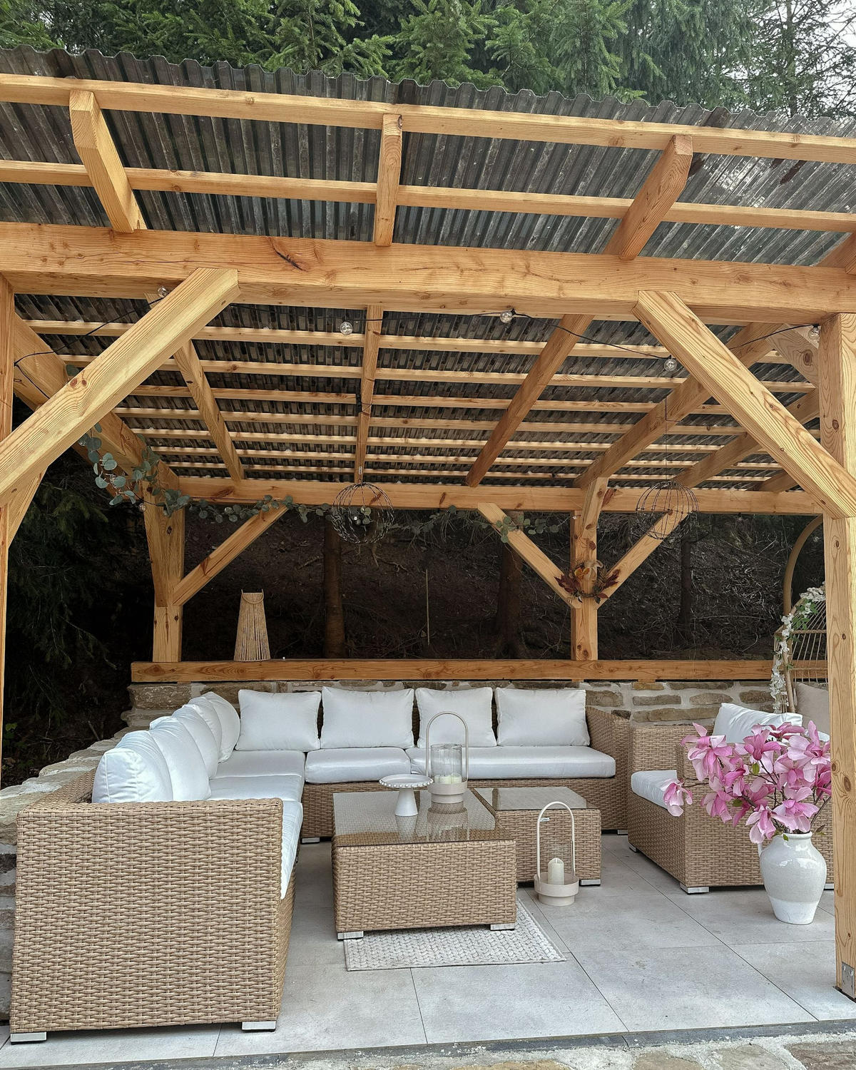 SET LOUNGE cu 8 locuri bej nisipiu pe partea stângă modular perne alb crem XXL - nisipiu, material plastic - Beliani