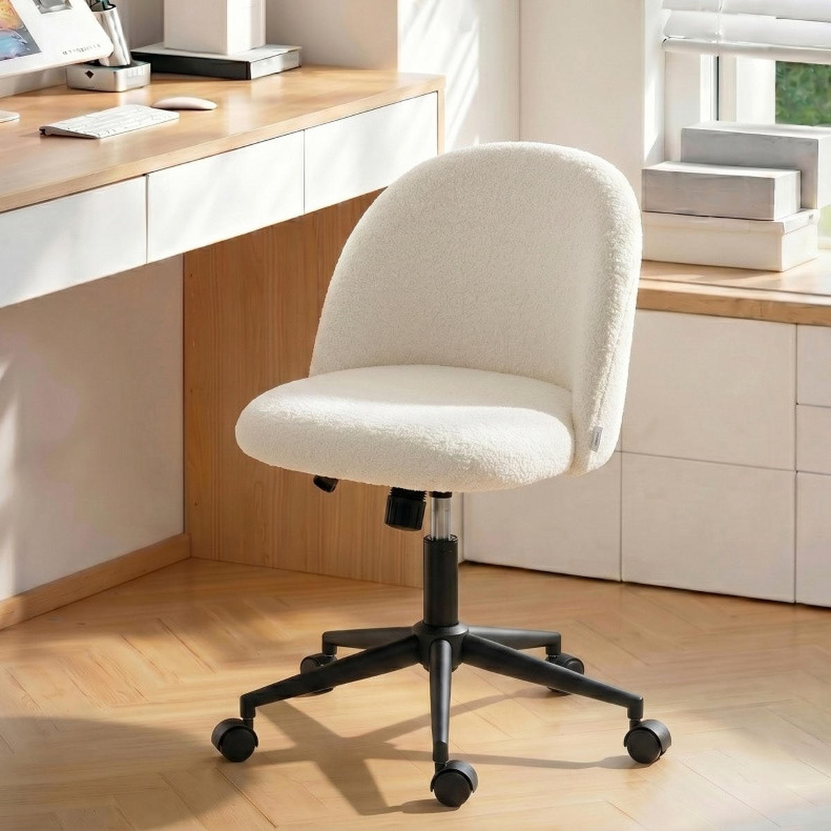 BÜROSTUHL in Cremeweiß 52x59x84,5 cm mit Teddyfleece-Bezug, höhenverstellbar und drehbar - Creme, Textil (59/84.5/52cm) - IVMEU