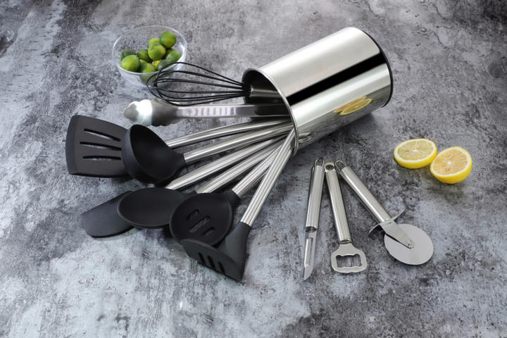 Sady kuchyňského náčiní