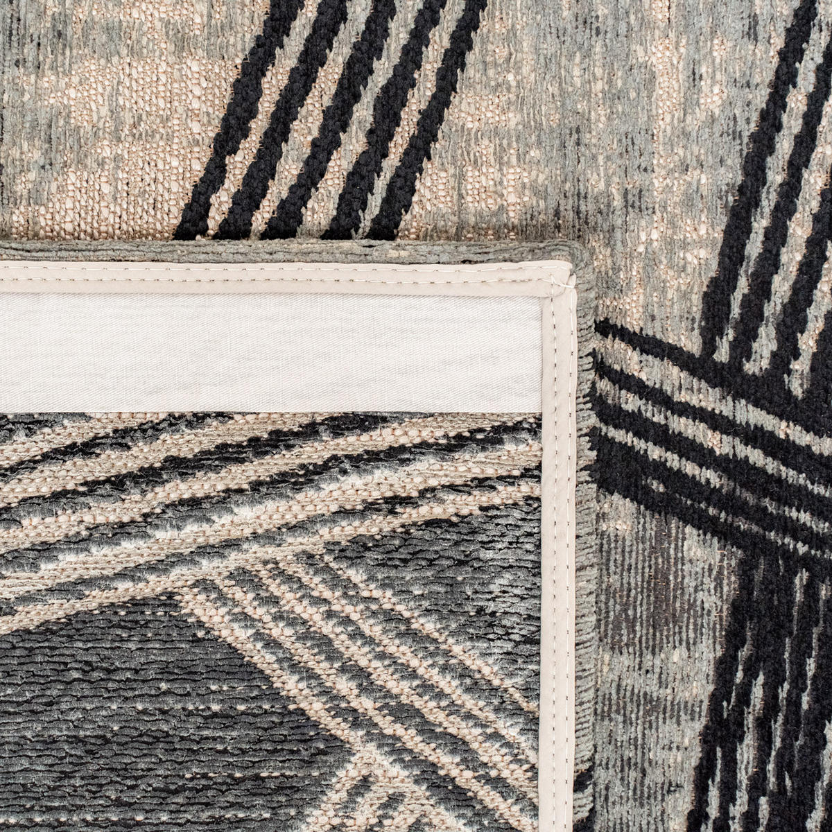 PREPROGA Kanji Dark Street 235/340 cm - siva, umetna masa/tekstil (235/340cm) - Louis De Poortere