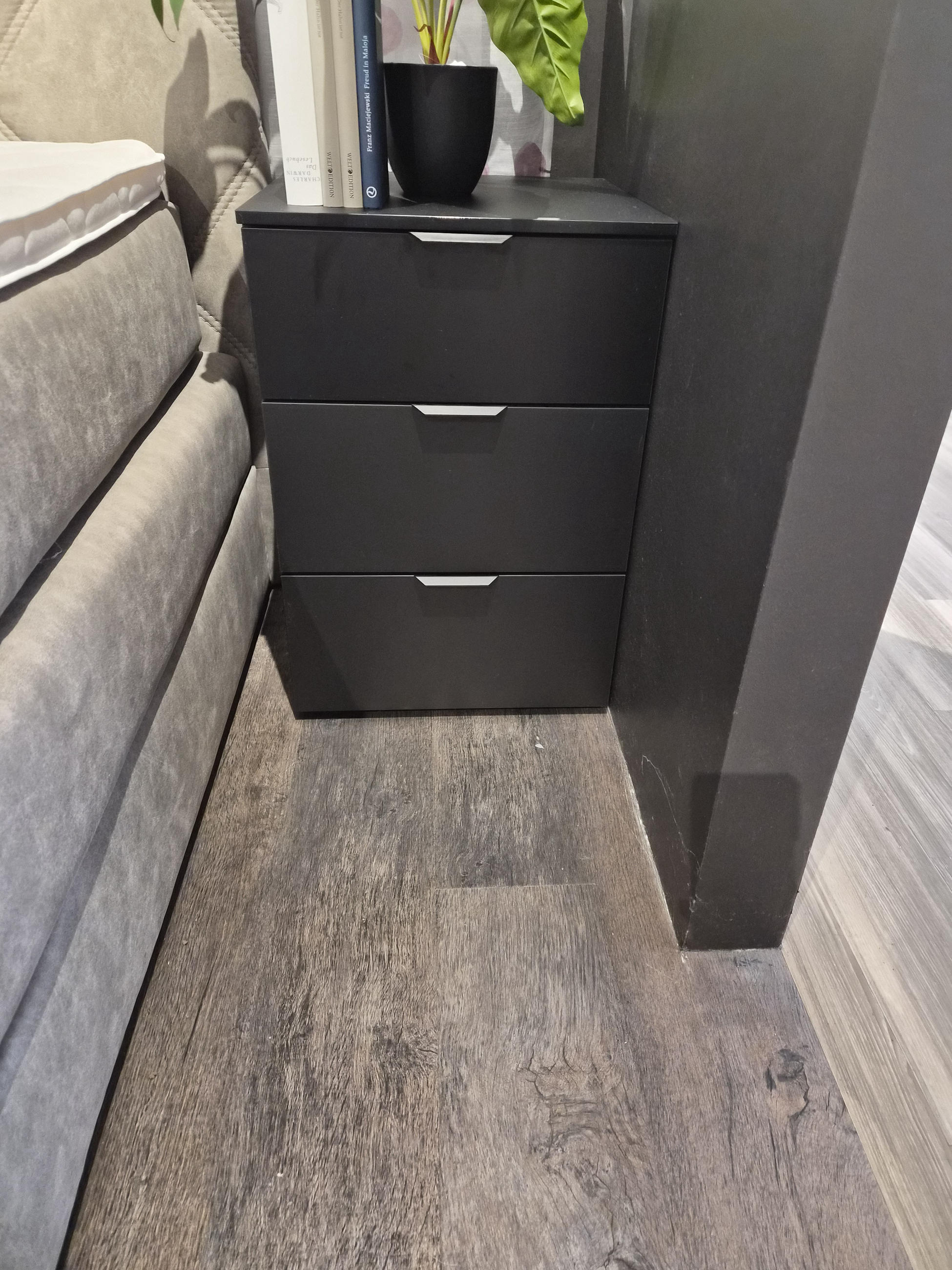 Nachtkästchen Typ 02 - Jutzler