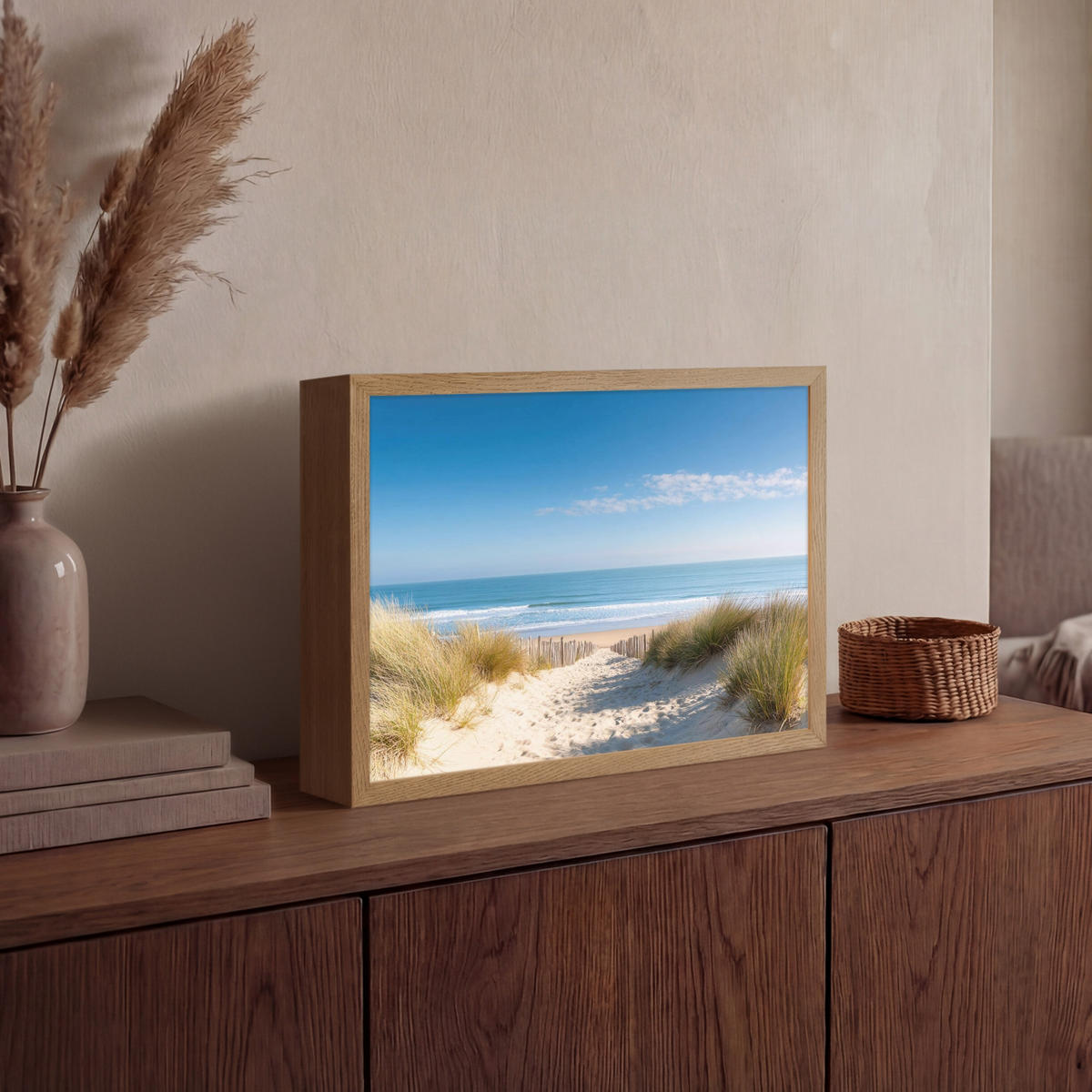 NÁSTĚNNÁ LAMPA S AKUMULÁTOREM Pláž - moře - duny - písek - léto 40x30 cm - písková barva, kompozitní dřevo (40/30/8cm) - OnlyWow