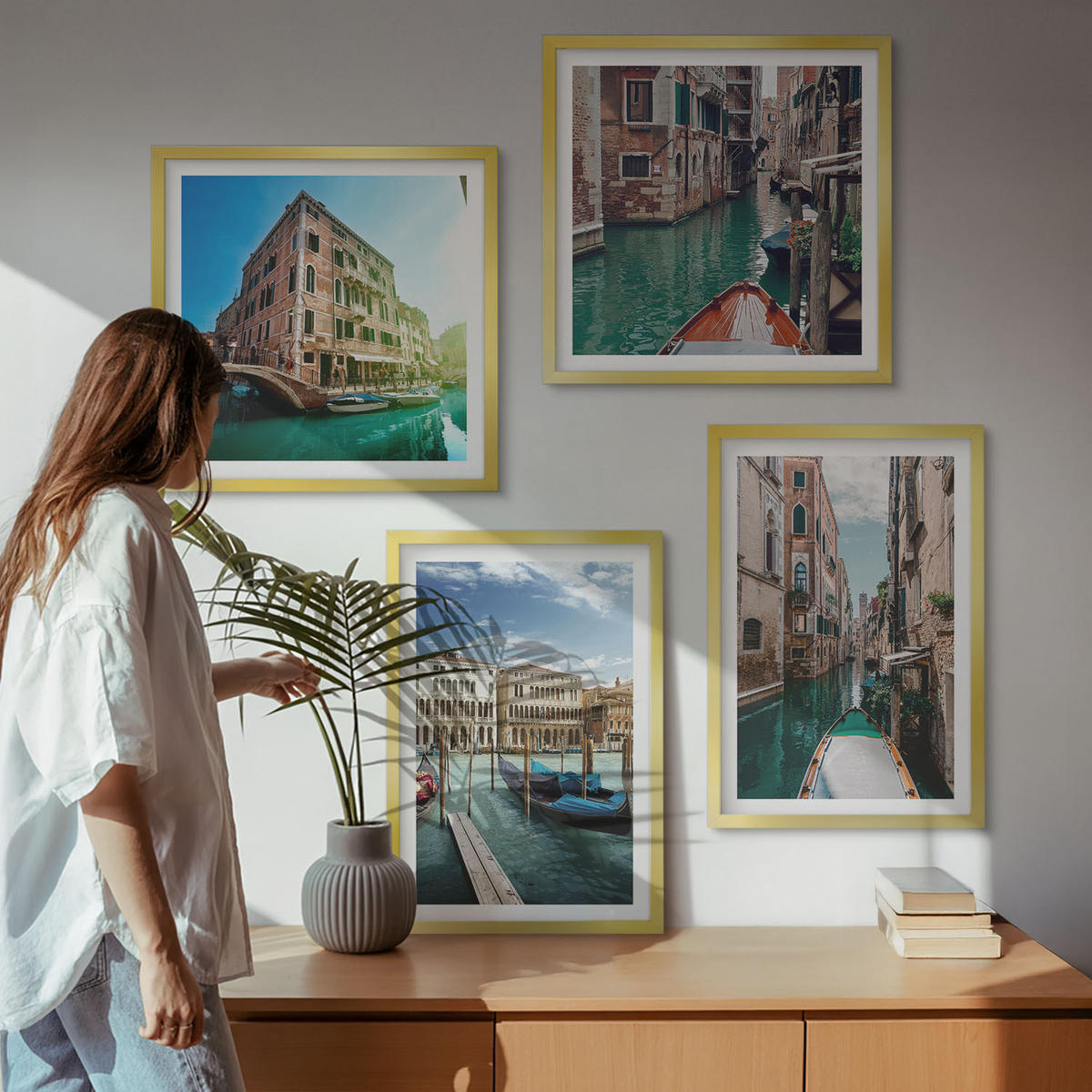 WANDBILDER 4er Set - 50x50 cm & 40x60 cm Goldrahmen - Architektur der Kanäle von Venedig - Goldfarben, Kunststoff (50/50cm) - ArtPrintCave
