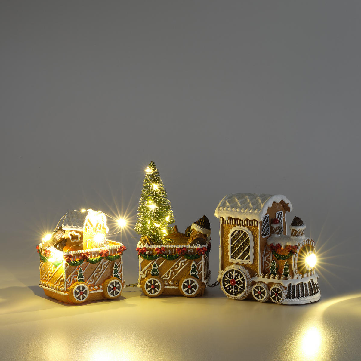 DEKOFIGUR Led CHARMTRAIN, 18 x 15 cm, Braun, Beleuchtet Weihnachtsfigur, Weihnachtsdeko, Deko Wohnzimmer, Winter Christmas, XMAS Geschenk - Braun, Kunststoff (7.5/15.5/18cm) - home&you