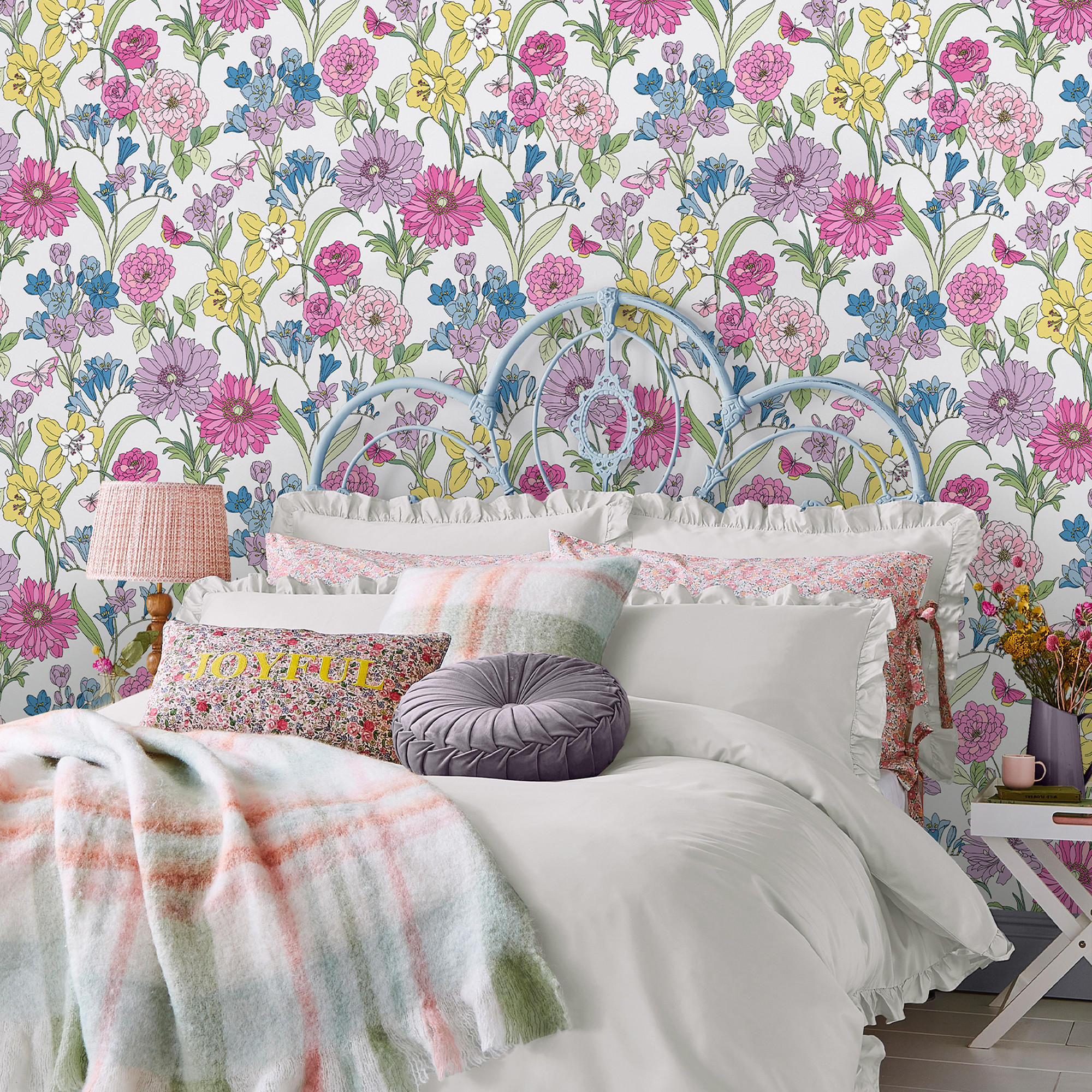 VLIESTAPETE Gilly | Mehrfarbig | Blumen | 10mx52cm - Multicolor, Papier/Kunststoff (52/1000cm) - Graham & Brown