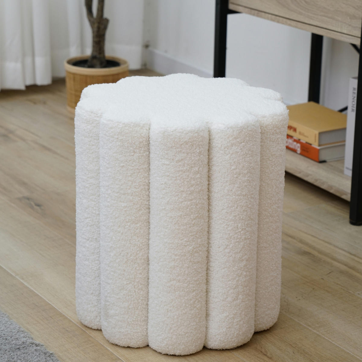 HOCKER DAHLIA Weiß - Weiß, Textil (35/40/35cm) - SVITA