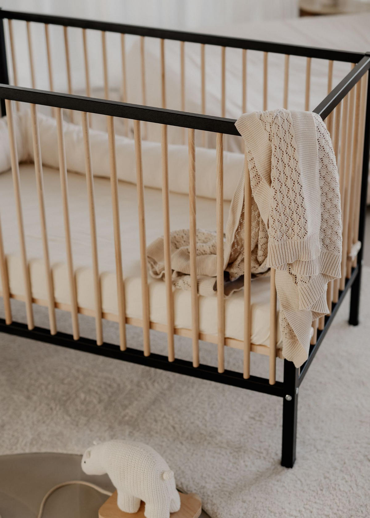 BEISTELLBETT Matratze Cloud Air Rollen & Umbauseite schwarz/natur Dreamy 4in1 - Schwarz/Naturfarben, Holz (120/90/60cm) - Sämann – make a difference.