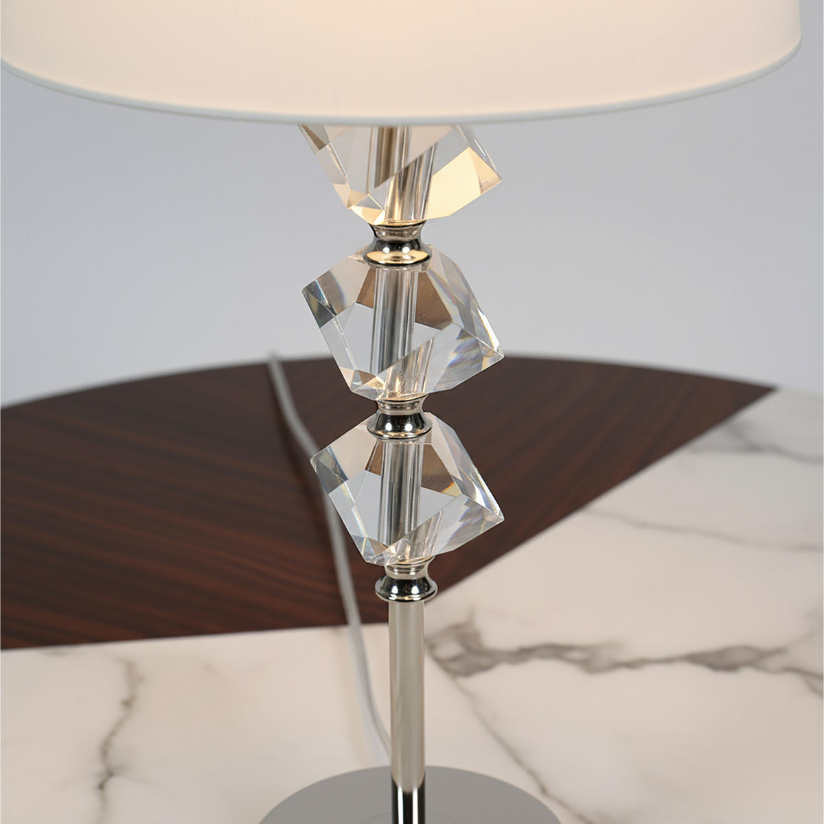 TISCHLEUCHTE - Creme, Glas/Textil (25/25/53cm) - Relaxdays