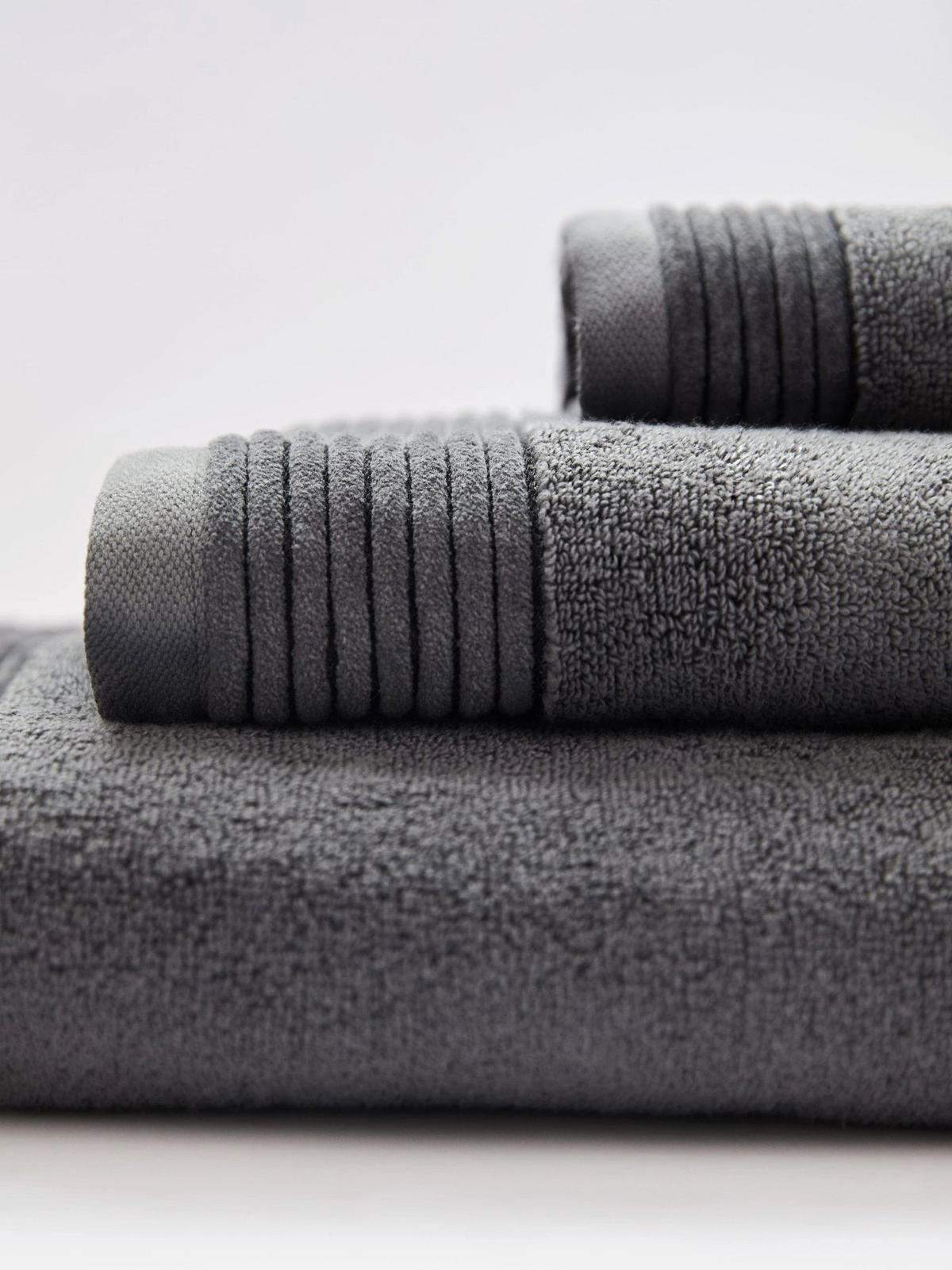 DUSCHTUCH Soothing Shadows, 70x140cm, Baumwolle, Dunkelgrau - Dunkelgrau, Textil (70/140cm) - SOWL