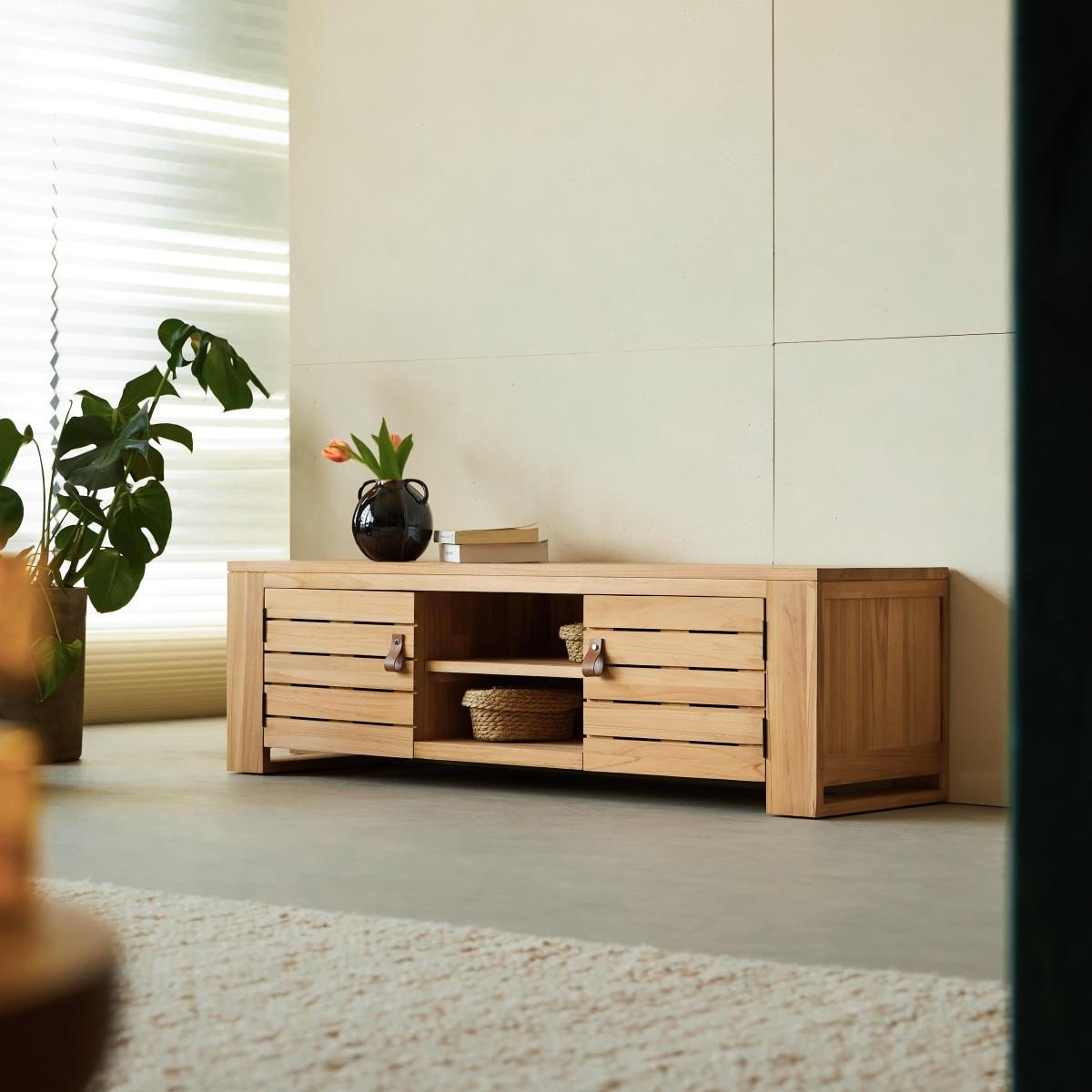 TV-SCHRANK Minimalys Natur aus Teak - Naturfarben, Holz (135/40/40cm) - Tikamoon