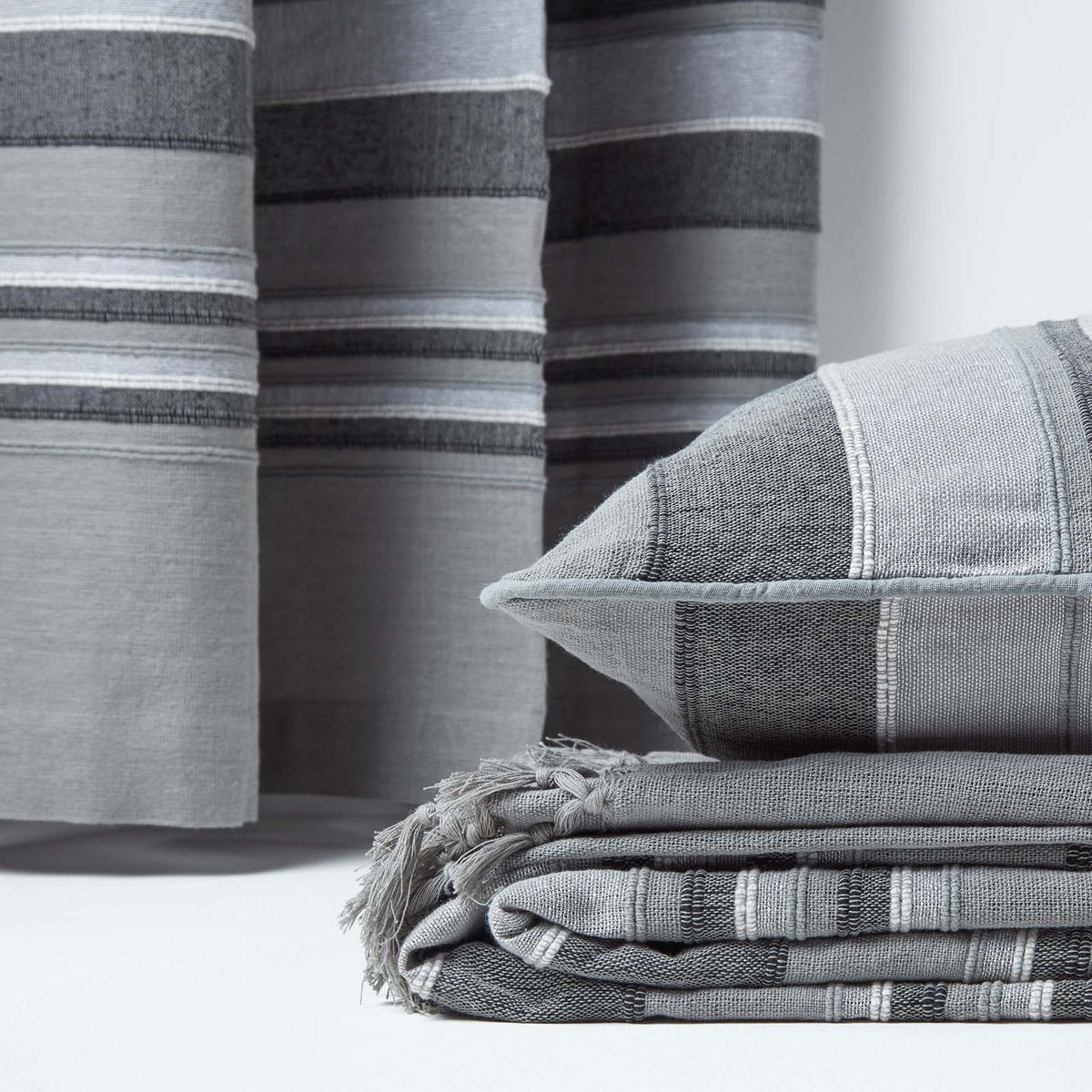 ÜBERWURF Morocco 225/255 cm, 100% Baumwolle gestreift - Grau, Textil (225/255cm) - Homescapes