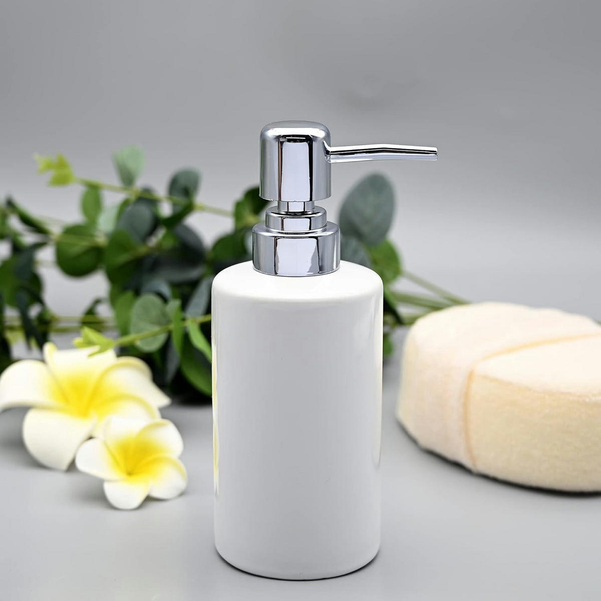 SEIFENSPENDER Keramik Weiß 300 ml - Weiß, Keramik (6.6/17/17cm)