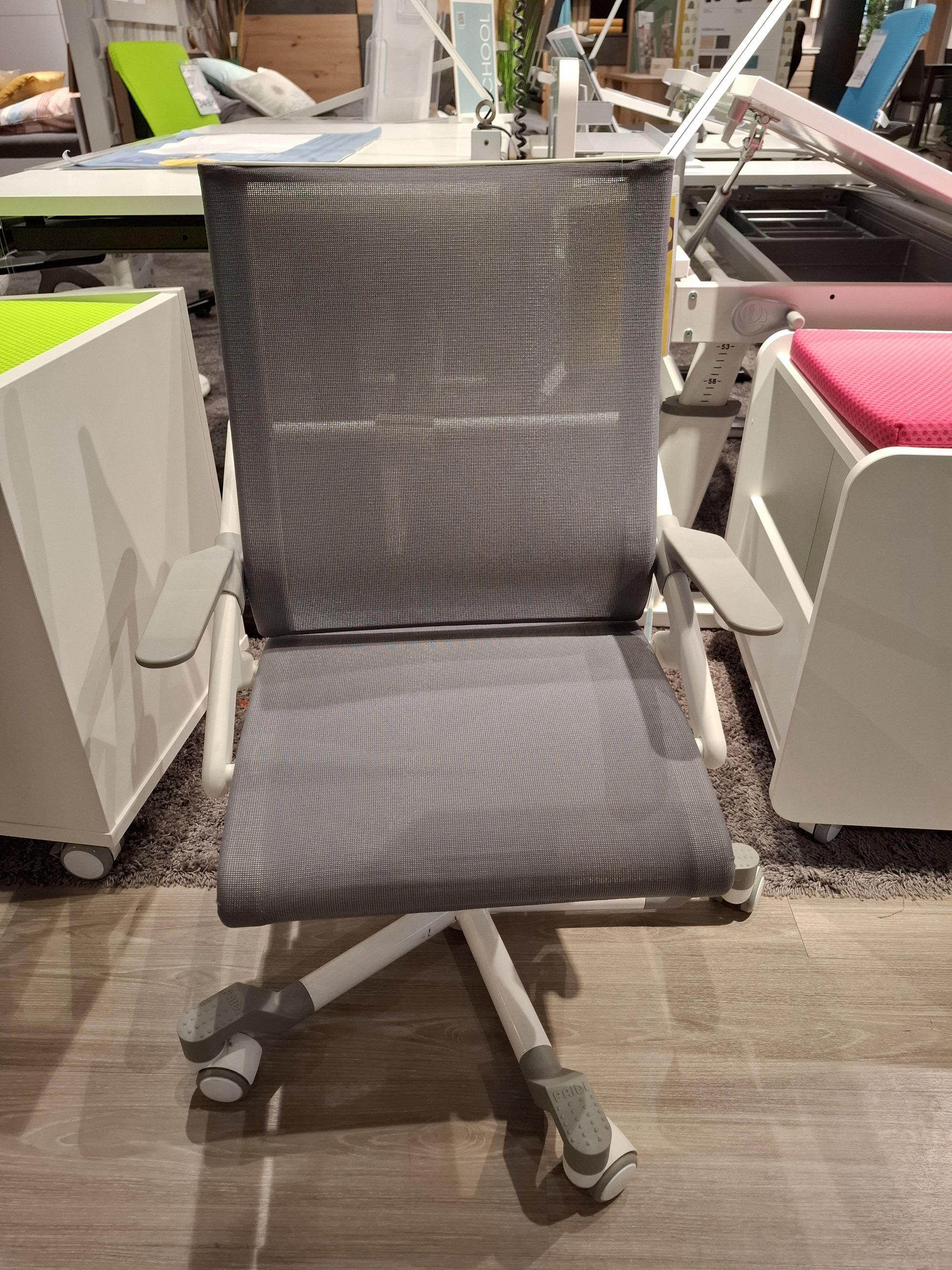 Jugenddrehstuhl Ypso von Paidi - Paidi