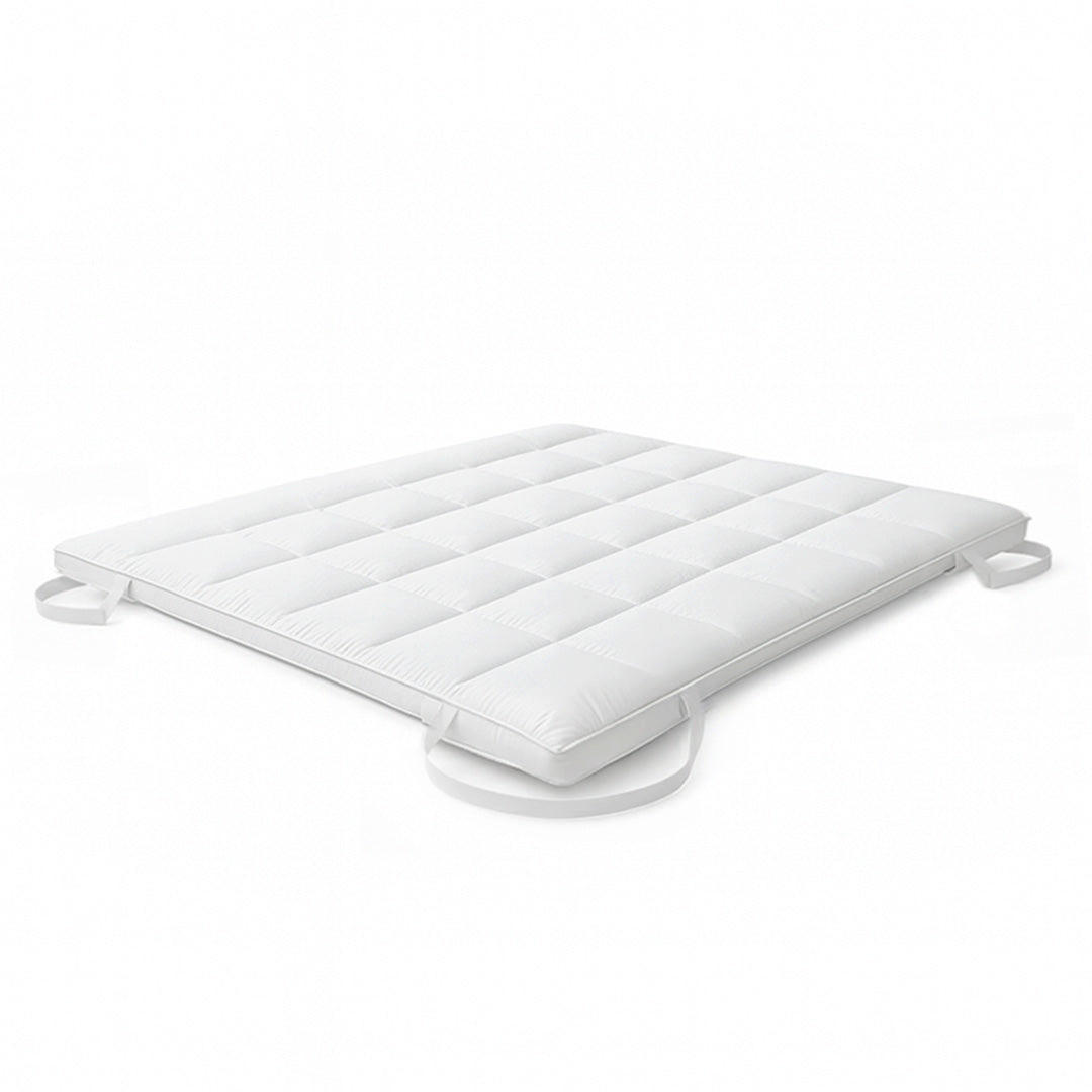 The White Stone TOPPER 160x190 cm s výplní 500 g ; Prošívaný chránič matrace ; Prodyšný mikrovláknový potah s elastickými popruhy v rozích