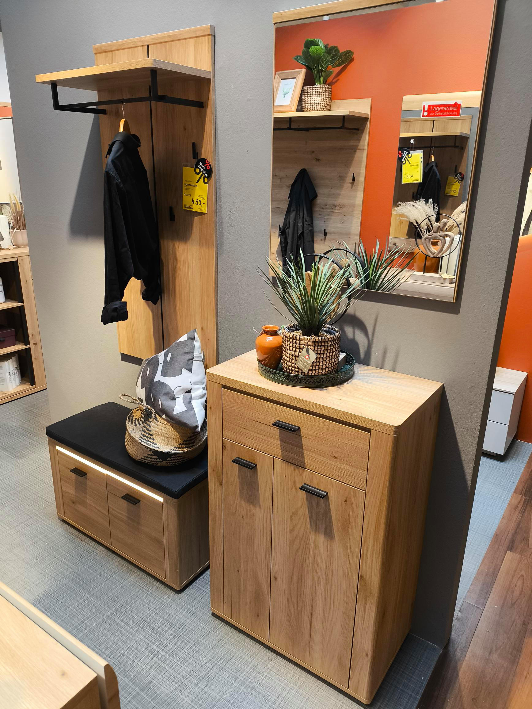 Vorzimmer TINA-G - Xora