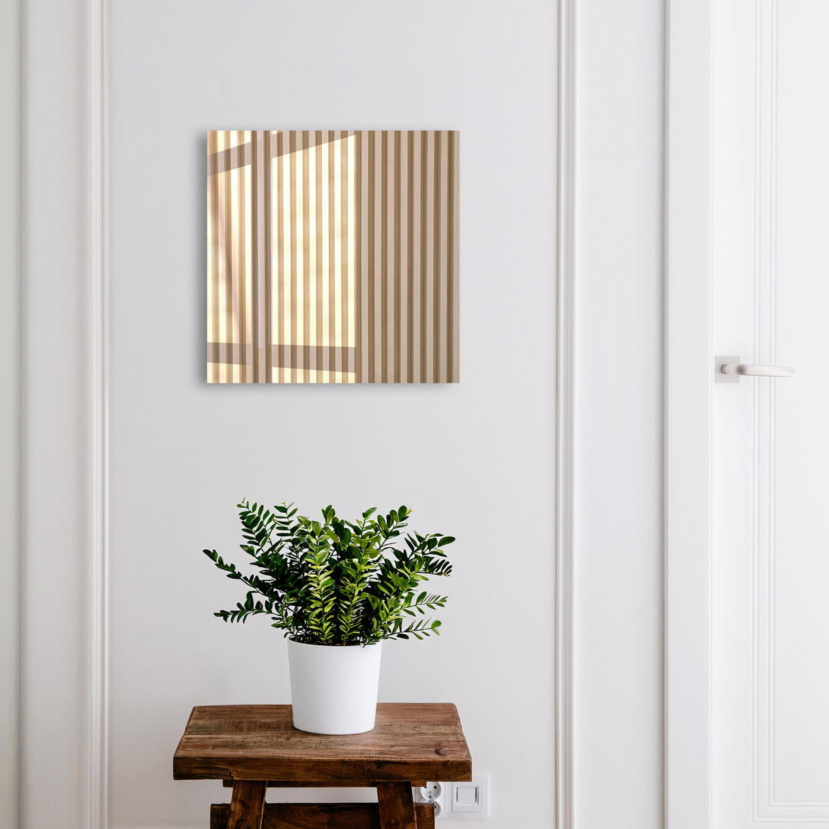 SCHLÜSSELBOX Weiß 30x30 cm – Türöffnung nach rechts - beige Linien - Beige, Metall (30/30/5cm) - TULUP