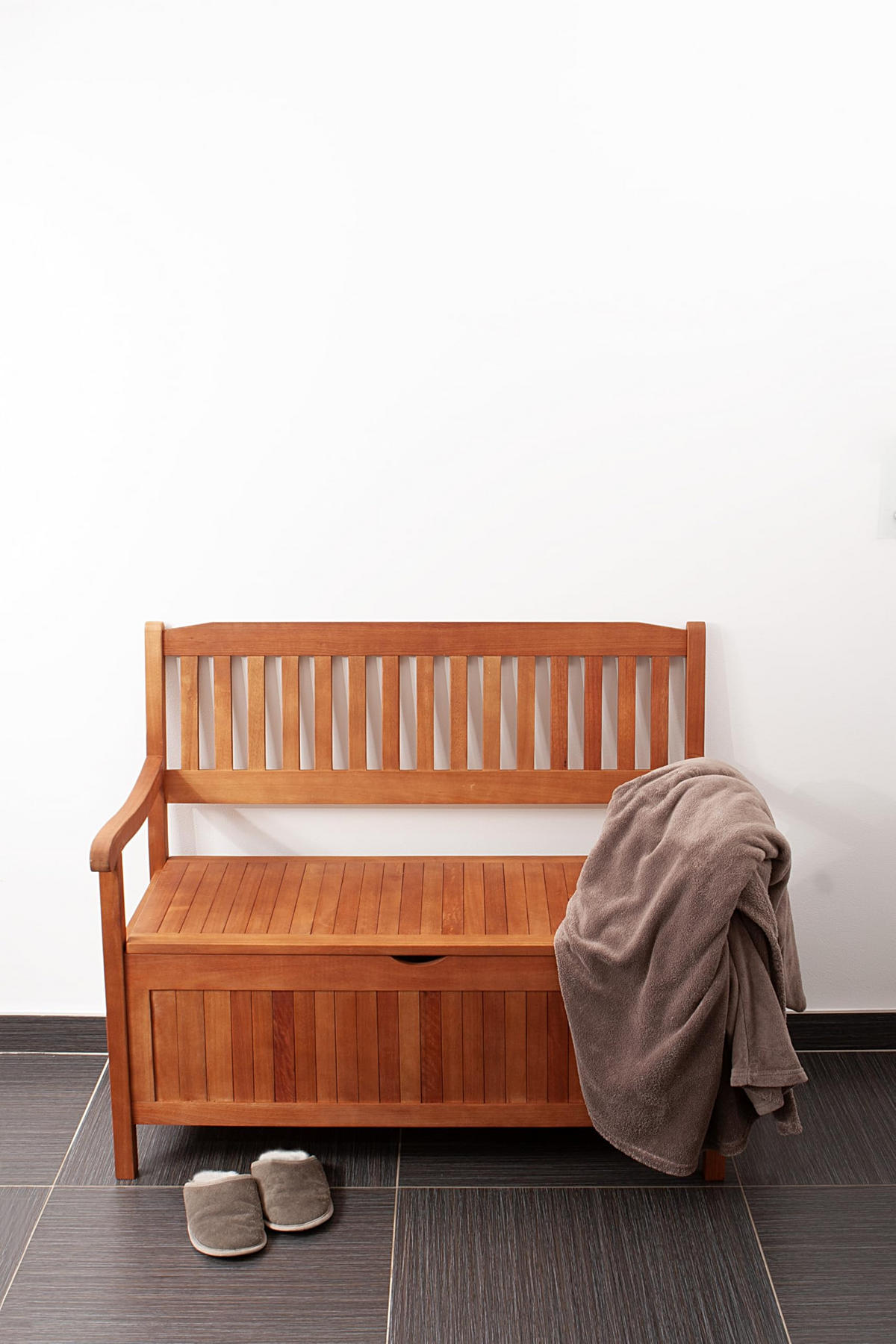 GARTENBANK Rennes 2-Sitzer mit Staufach Terrassenbank - Braun, Holz (107/90/59cm) - DELUKE