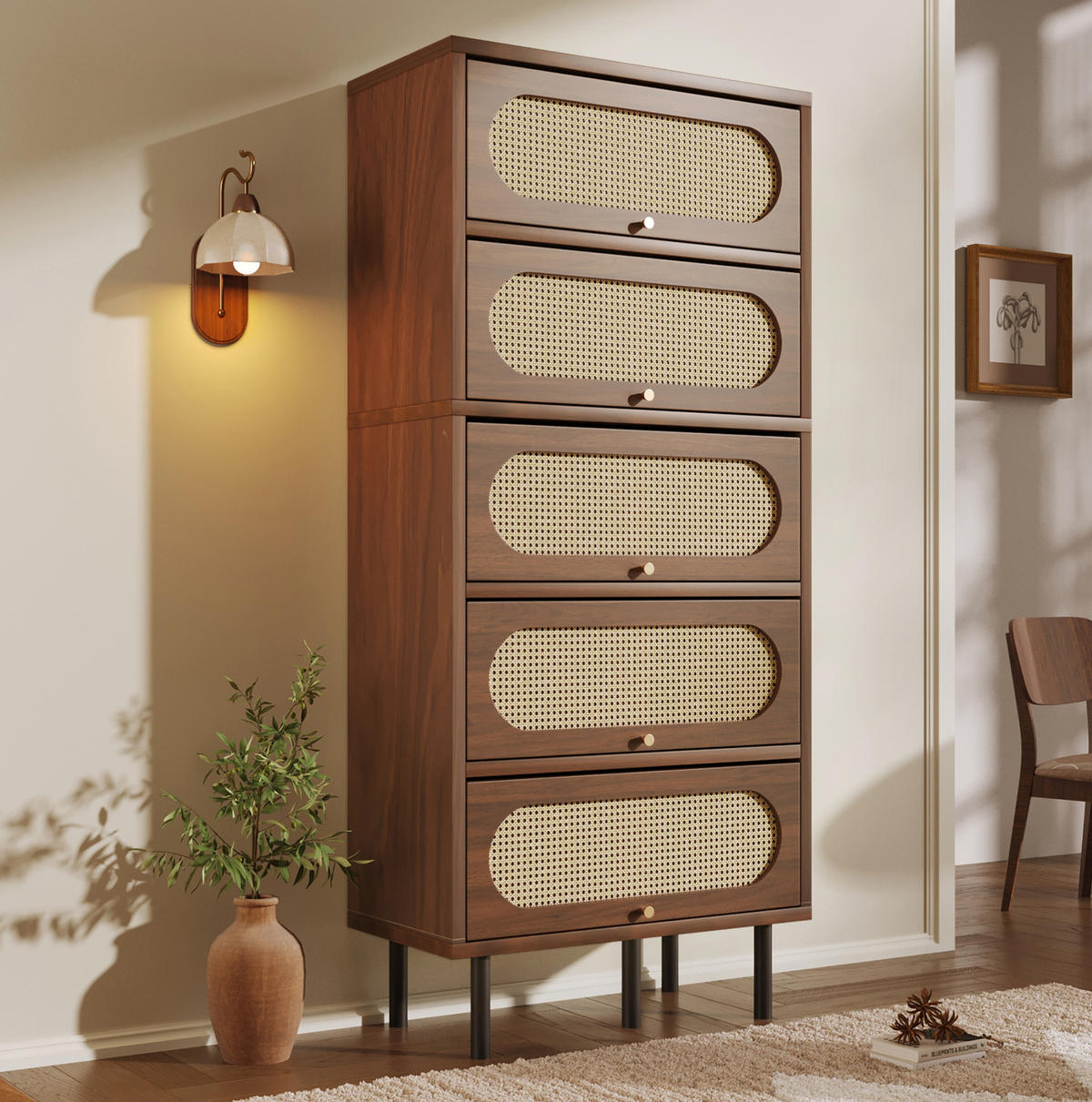 VYSOKÁ komoda z MDF 80x40x163 cm ořechová s 5 výklopnými dvířky, ratanem a kovovými nohami - barva vlašského ořechu, kompozitní dřevo (80/163/40cm) - Modfu