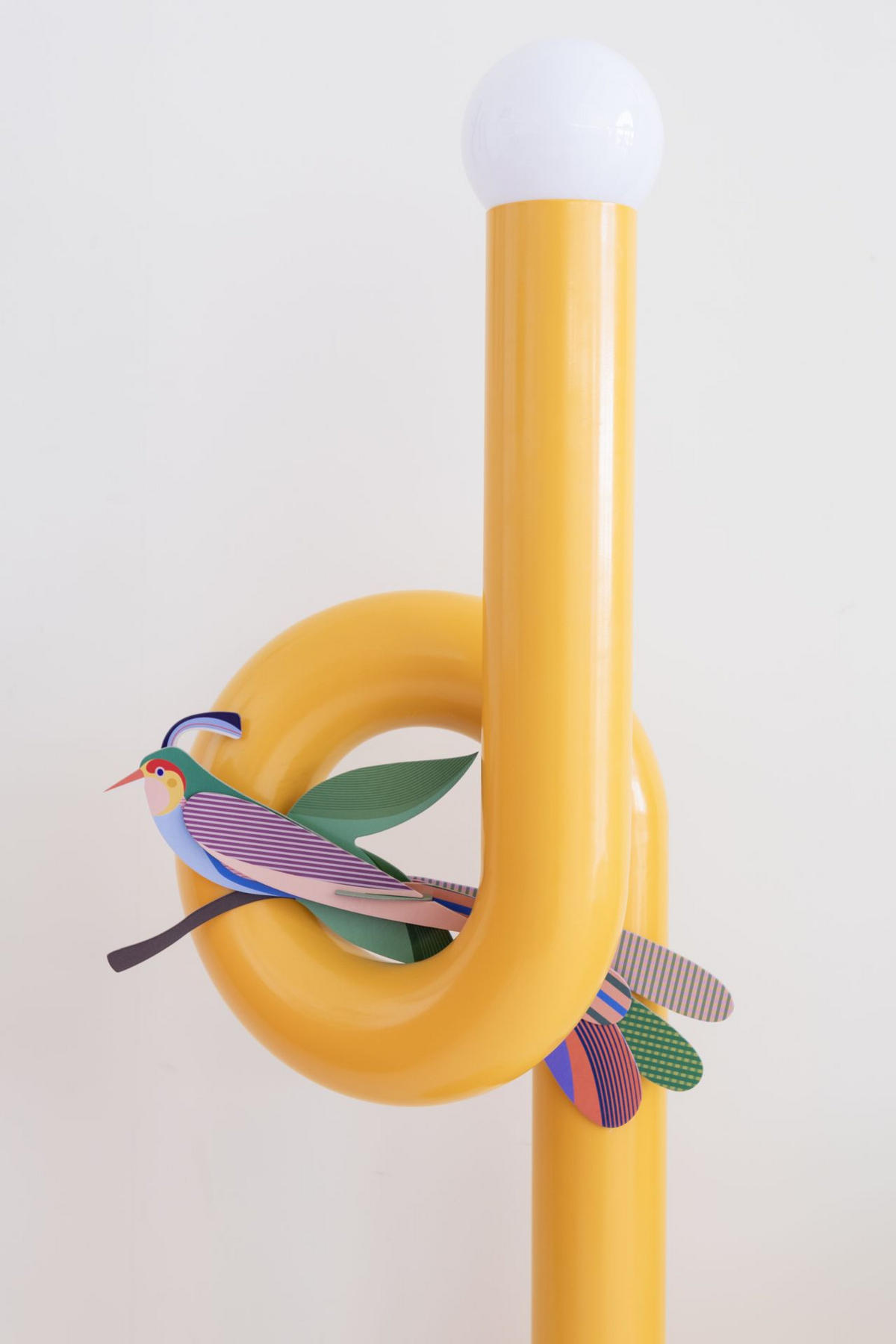 WANDDEKO Tropenvogel Maya 5.7/47.3 cm - Multicolor, Wellpappe (5.7/47.3/28cm) - KUNSTLOFT