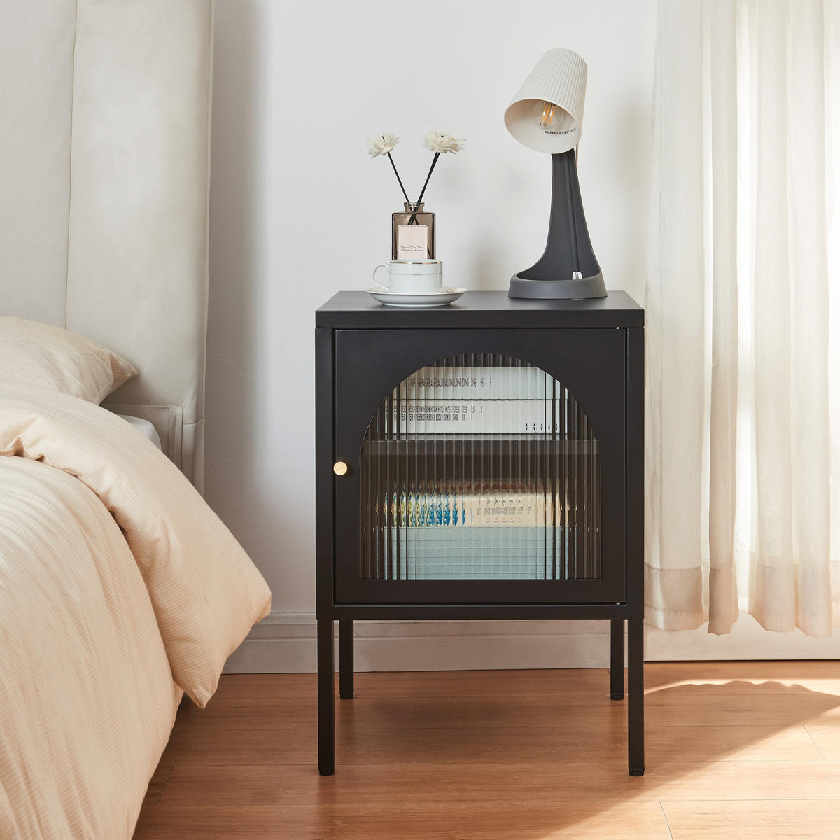 NACHTSCHRANK Karlskrona - Schwarz, Glas/Metall (42.5/60/40cm) - [en.casa]