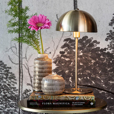 Present Time Tischlampe gold