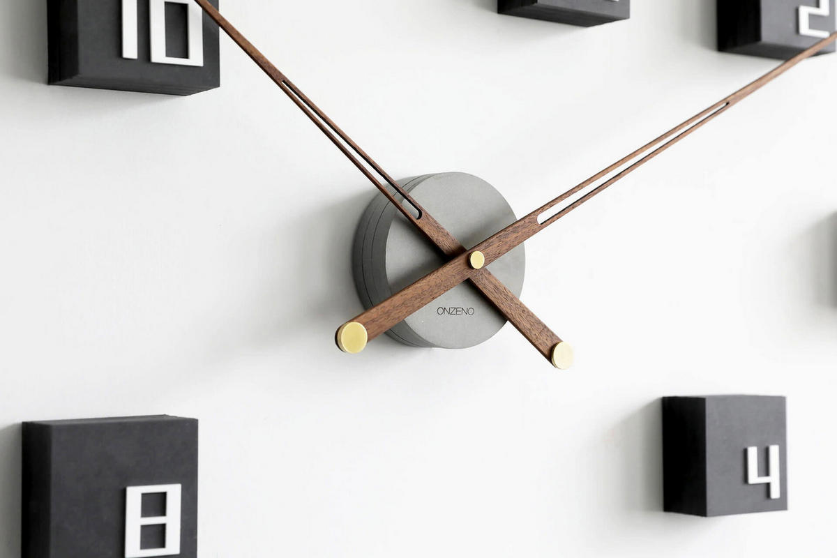 WANDUHR Schwarz 82,4/75,5 cm - Schwarz, Holzwerkstoff (82.4/75.5/2cm) - ONZENO