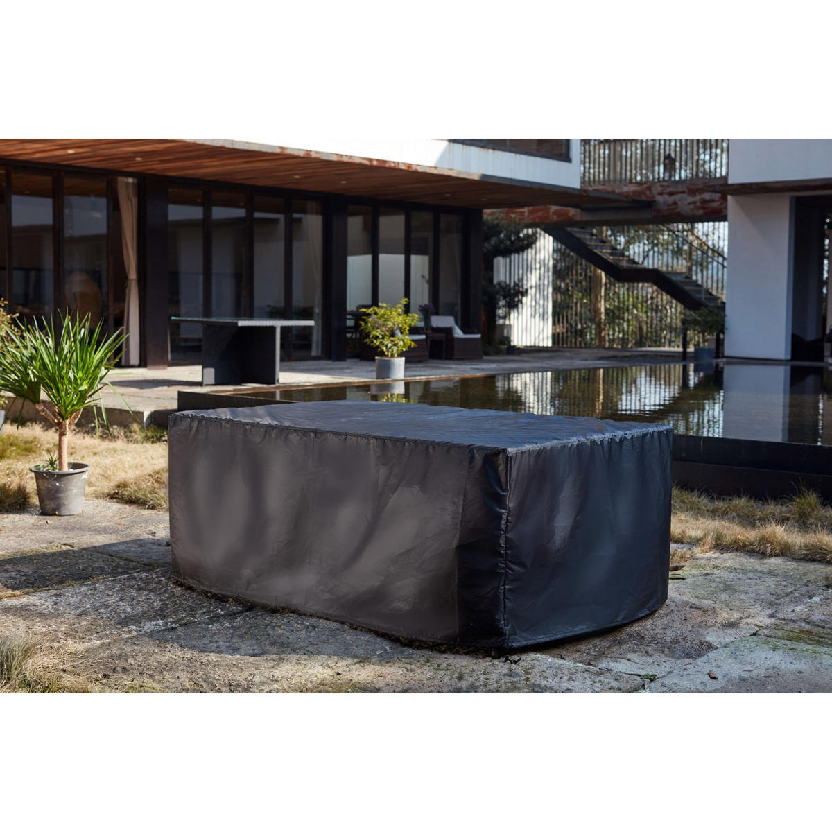 SCHUTZHÜLLE für Gartenmöbel Obal Schwarz 184 x 119 x 70 cm - Schwarz, Kunststoff (119/70/184cm) - Concept Usine