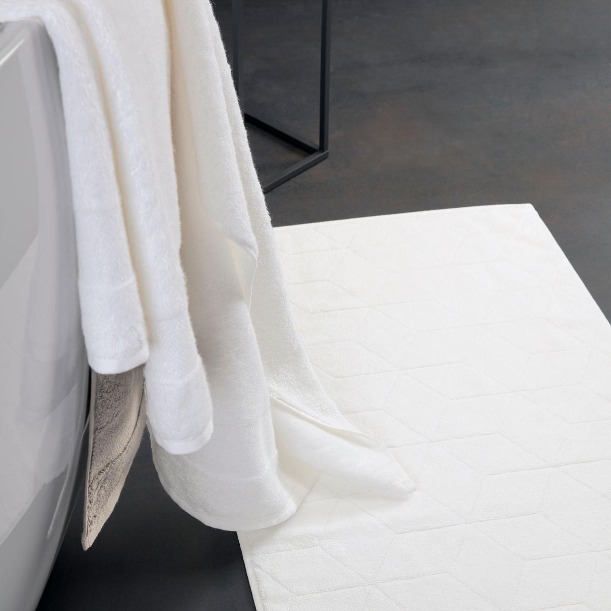 HANDTÜCHER ONE 2550 BRILLIANT WHITE - 600 - Weiß, Textil (80/150cm) - Zöllner