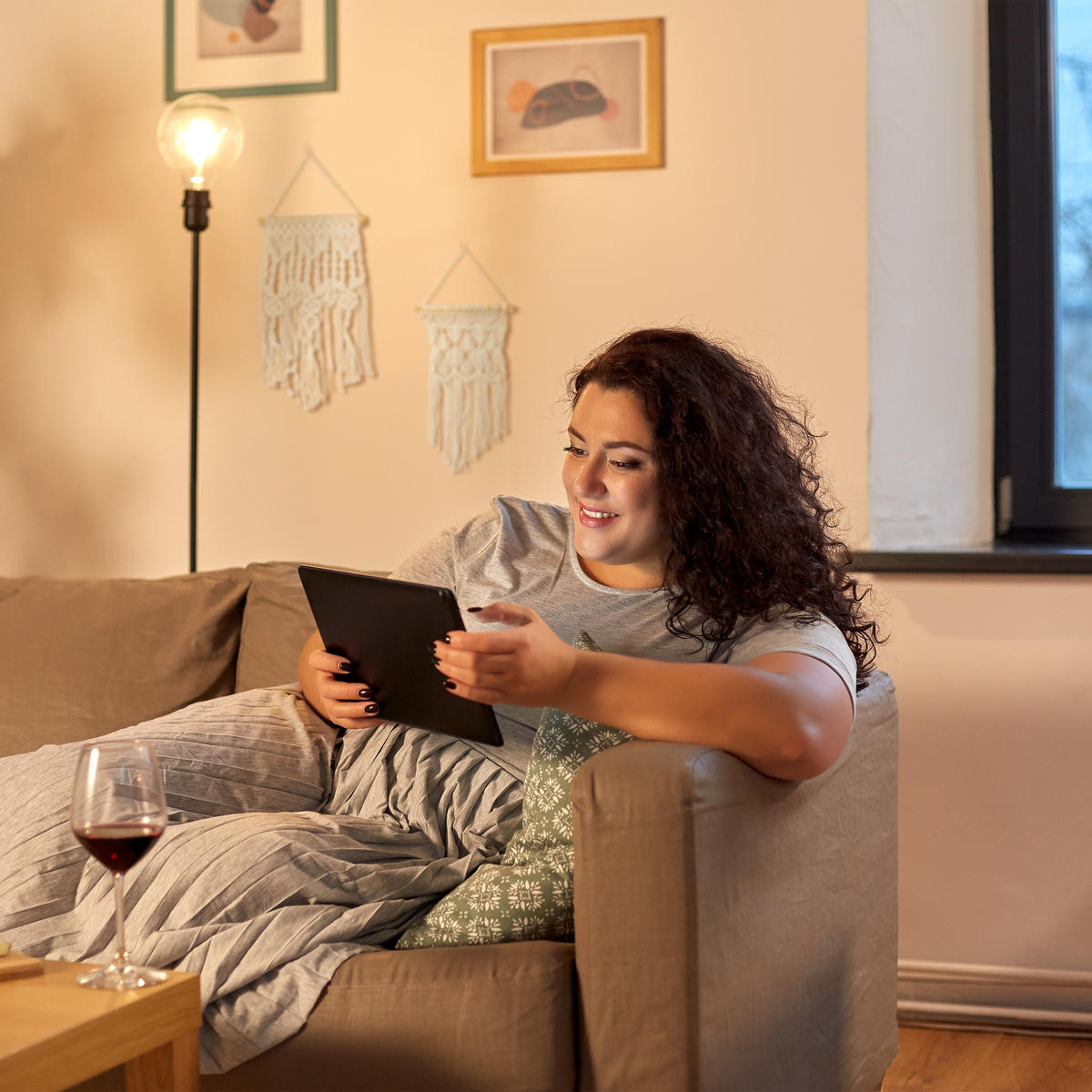 2-DIELNY makramé záves na stenu - krémová, drevo/textil (30/1.5cm) - Relaxdays