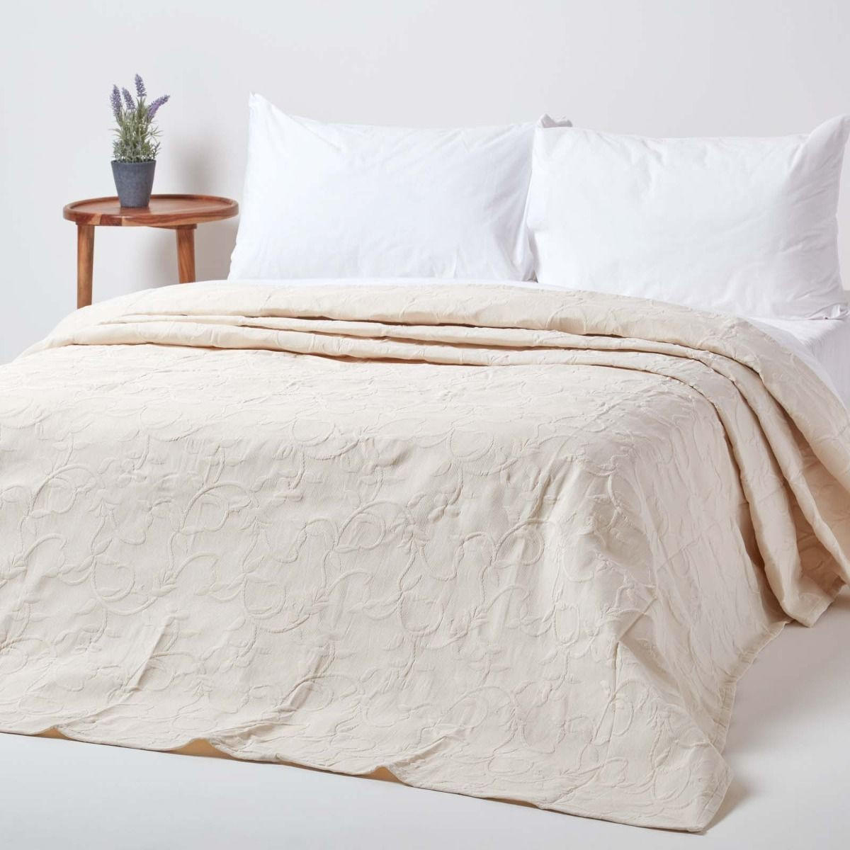 TAGESDECKE Matelassé 230/260 cm, floral gemustert - Creme, Textil (230/260cm) - Homescapes