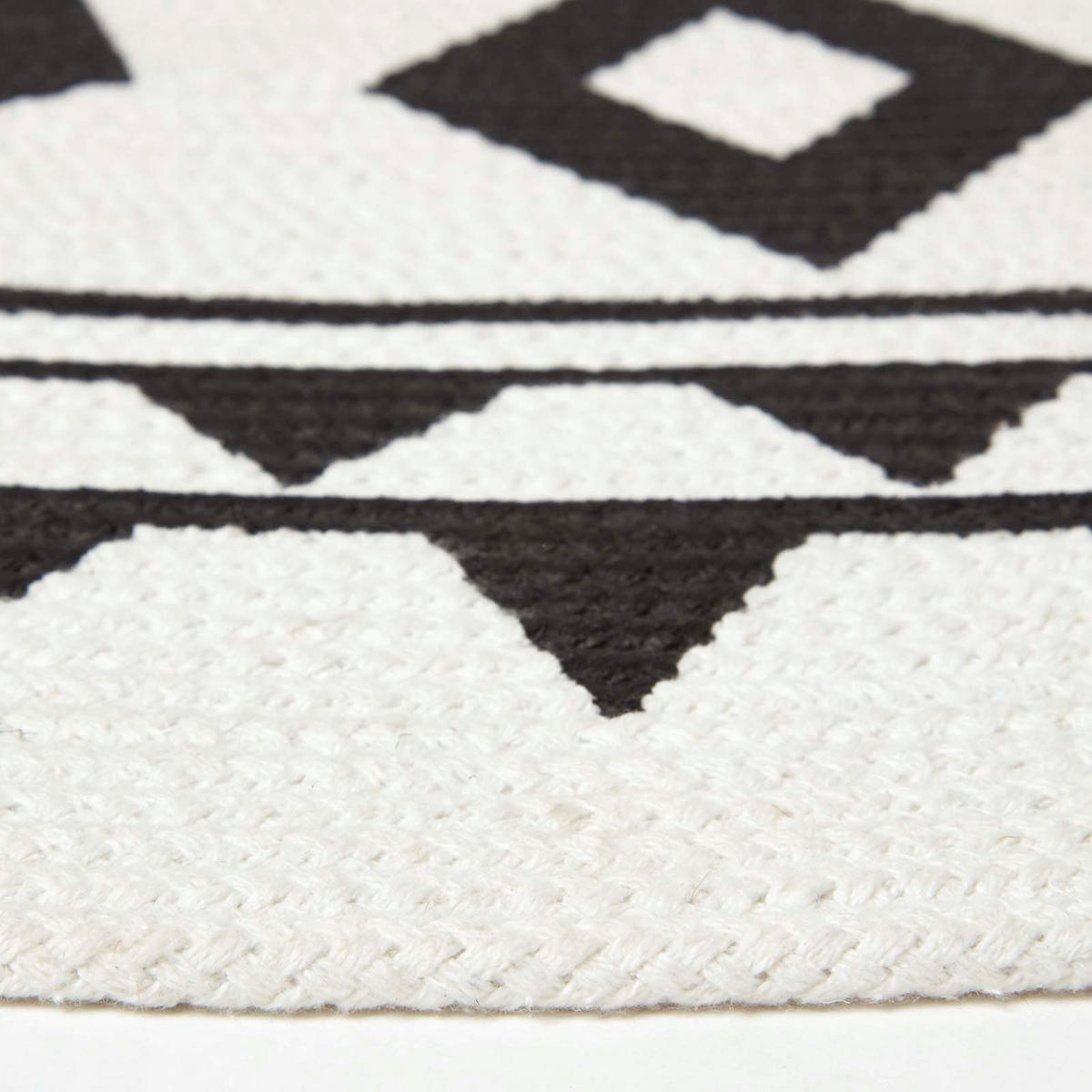 TEPPICH Lia geflochten mit Mandala-Muster rund 150 cm - Schwarz, Textil (150/150cm) - Homescapes