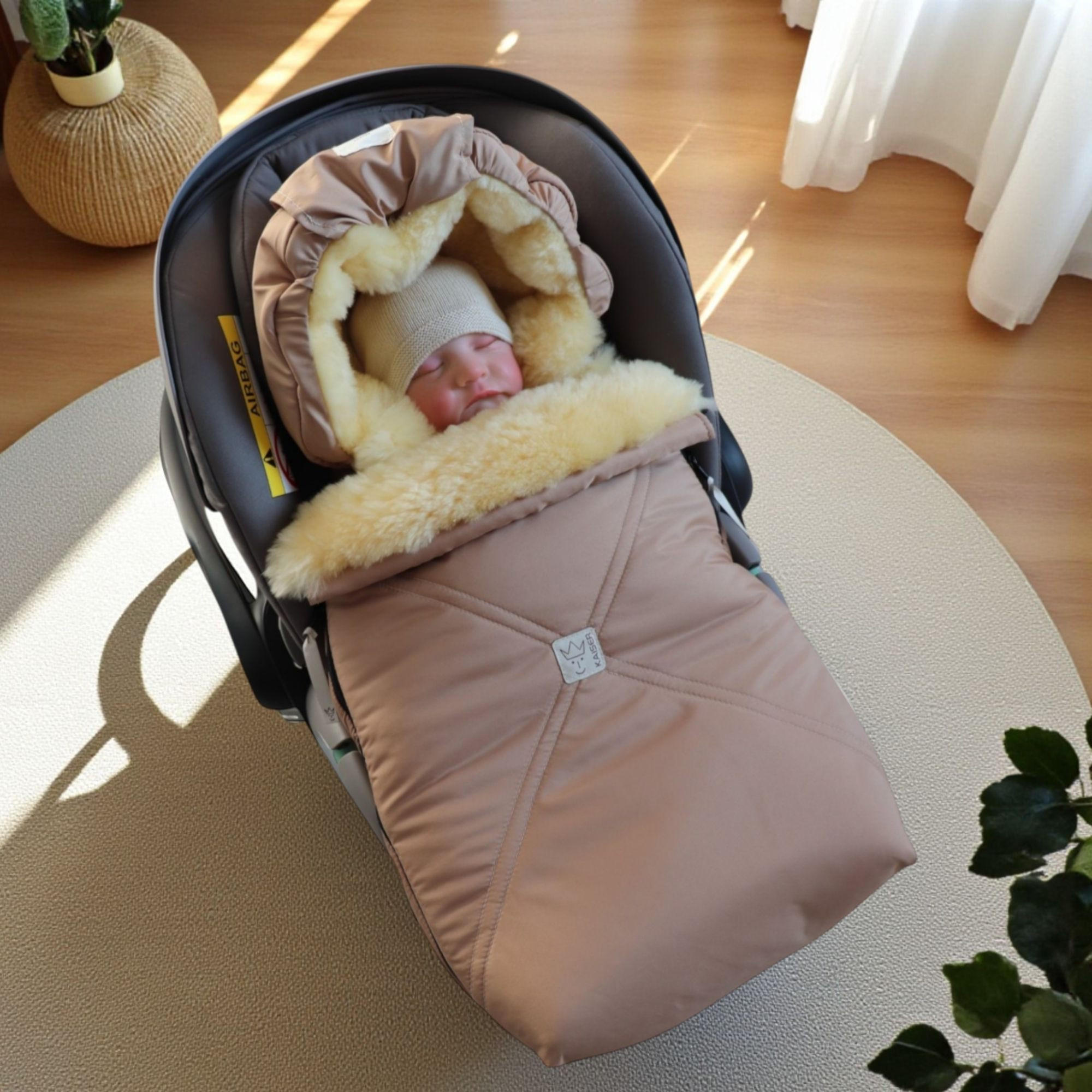 LAMMFELL-BABYSCHALENFUSSSACK Emmy, sand - Beige, Fell (37/10/80cm) - Kaiserbaby