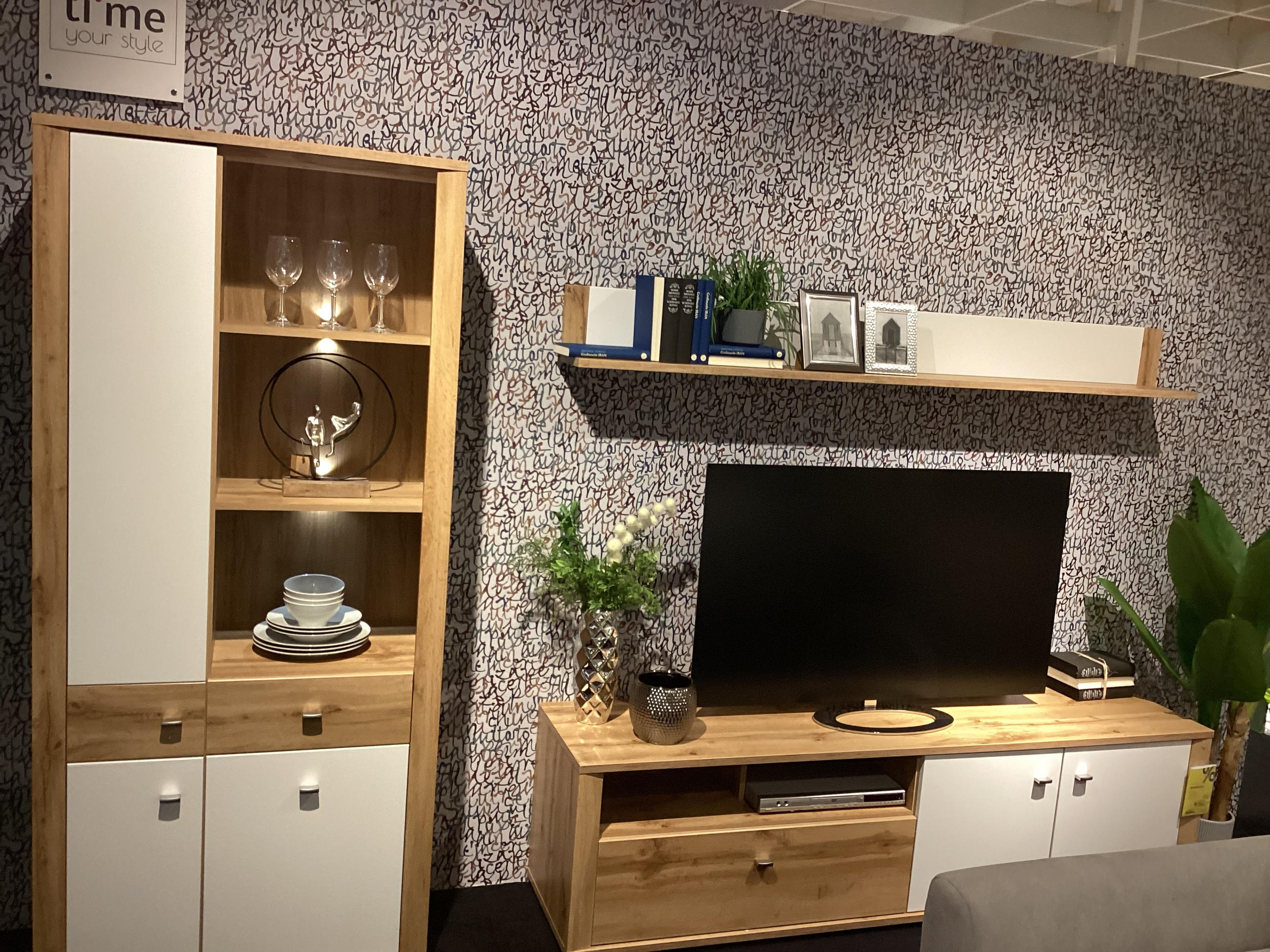 Wohnwand Laos - Ti'me