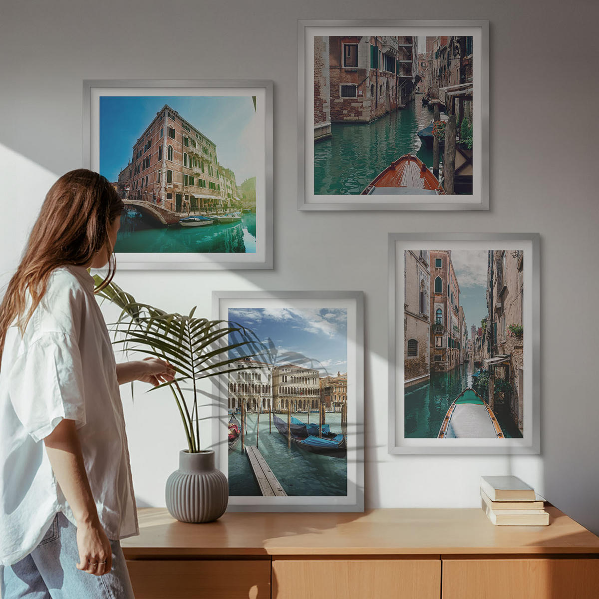 WANDBILDER 4er Set - 50x50 cm & 40x60 cm Silberner Rahmen - Architektur der Kanäle von Venedig - Silberfarben, Kunststoff (50/50cm) - ArtPrintCave