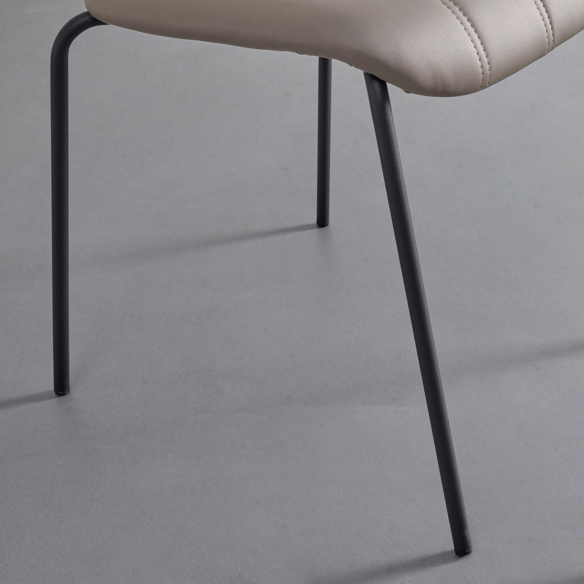 STUHL Cera Taupe Lederlook Gepolstert - Taupe, Holz (42/78/54cm) - Bessagi Home