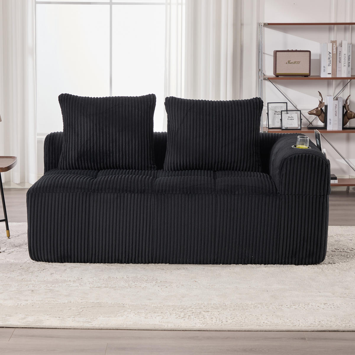 DVOUMÍSTNÁ pohovka 158/93/61 cm černá z manšestru s bočními kapsami a držáky na nápoje - černá, textil (93/61/158cm) - OKWISH