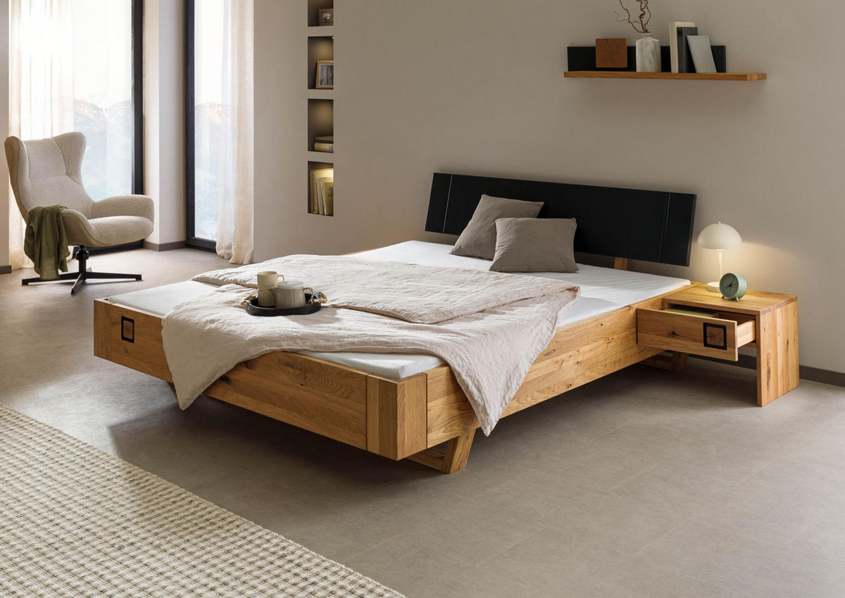 HOLZBETT inkl. Nachttisch rechts Wildeiche 200x200x81 natur geölt/lackiert KITZBÜHEL #147 - Naturfarben, Holz (200/200cm) - Massivmoebel24