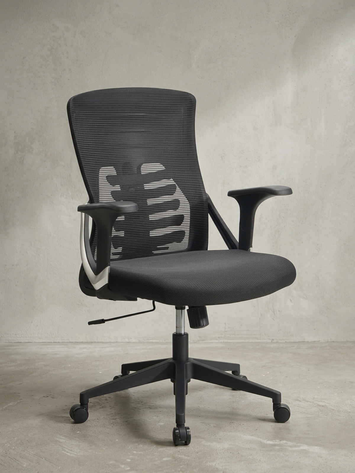 BÜRODREHSTUHL Schwarz Mesh mit Wippmechanik, 4-fach Lordosenstütze und Höhenverstellung ATLAS - Schwarz, Kunststoff/Textil (65/104/65cm) - KADIMA DESIGN