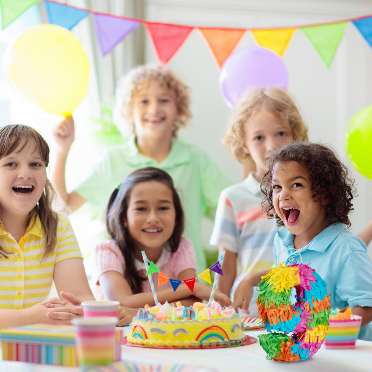 PINATA - Multicolor, Papier/Wellpappe (15/20/4cm) - Relaxdays