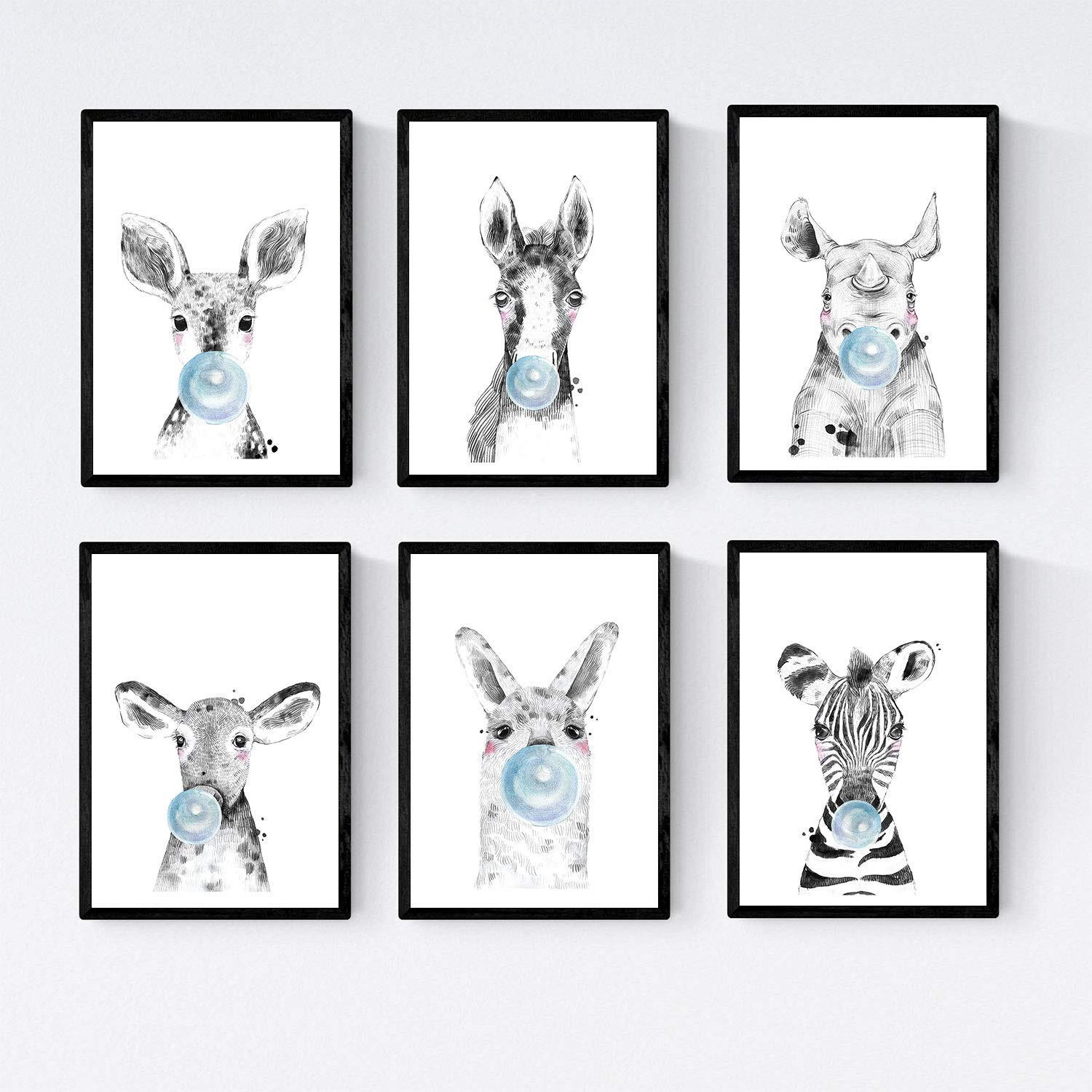 POSTER Set Mit 6 Tiere Babys Mit Kaugummi Zebra Rino Deer Kuhpferd Und Flamme A3 Schwarzer Rahmen - Schwarz, Papier (29/3cm) - Nacnic