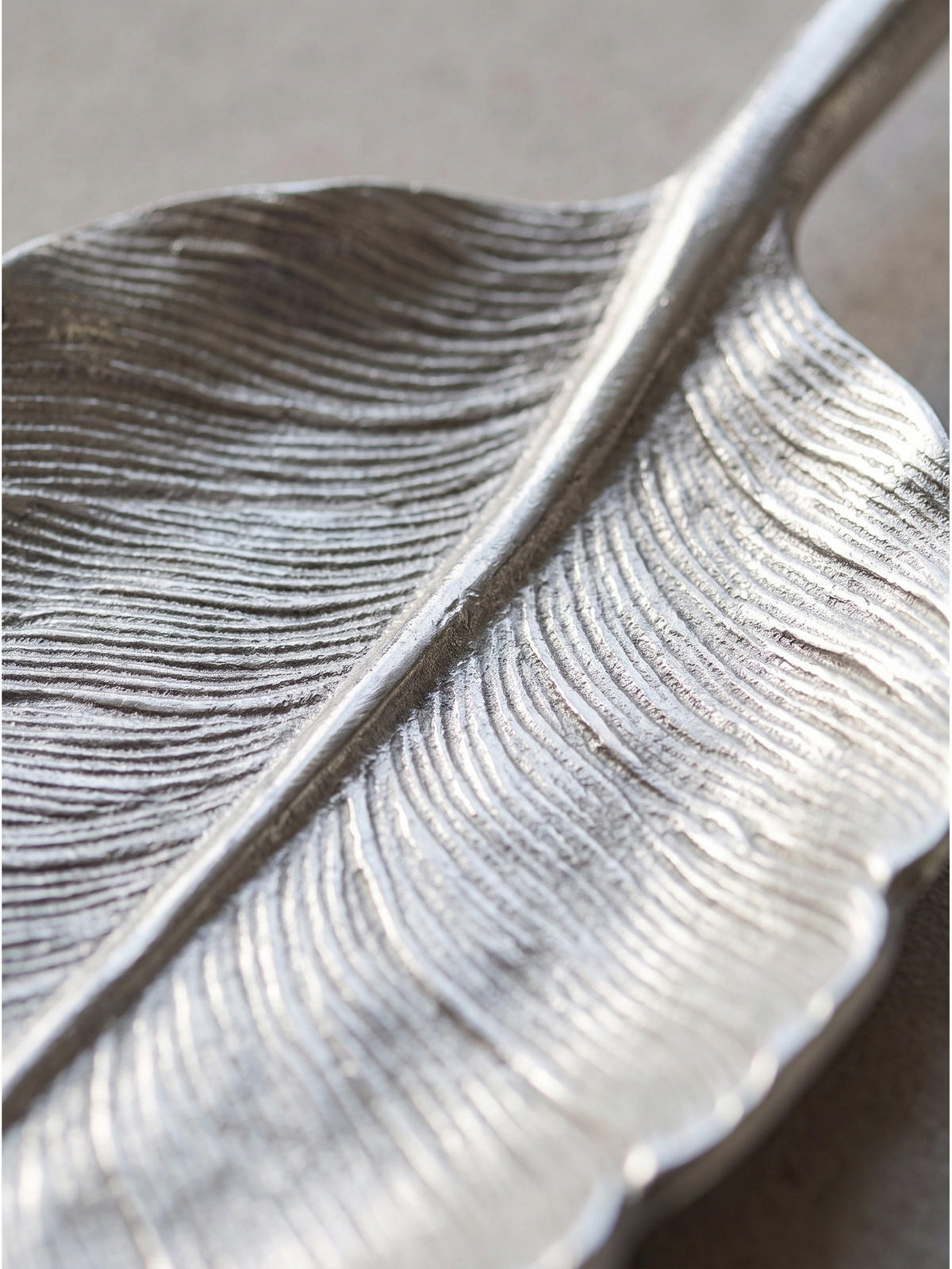 DEKOSCHALE SUBIACO, Aluminium, handgefertigt, Silber, 80 x 26 x 5 cm - Silberfarben, Metall (5cm) - KADIMA DESIGN