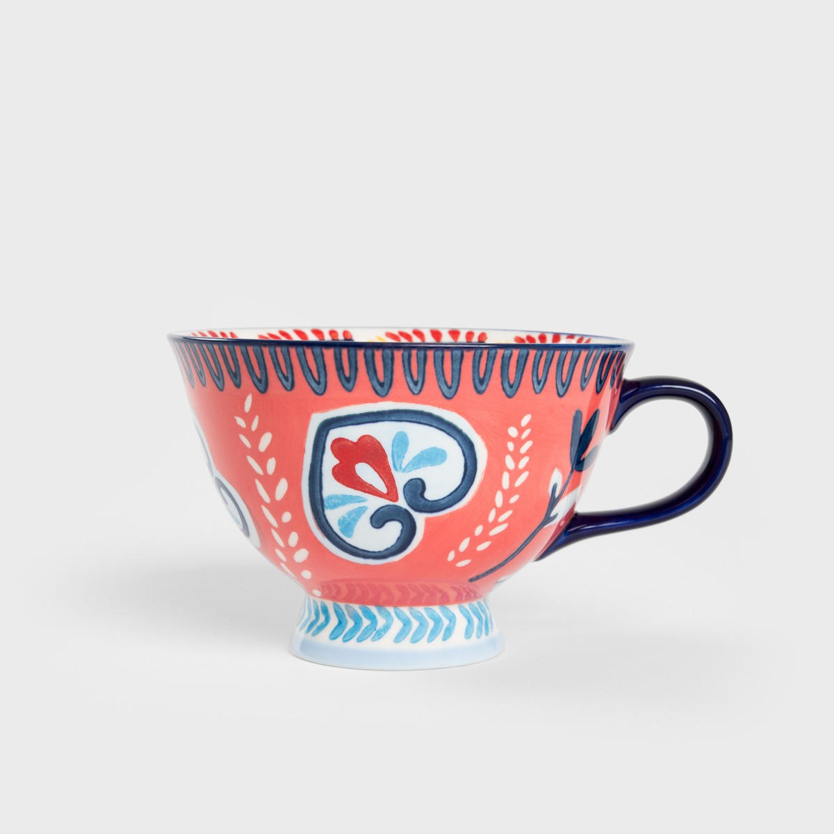 BECHER Shilla mit dunkelblau Henkel 0,4 l - Dunkelblau, Keramik (0.4L) - Homla