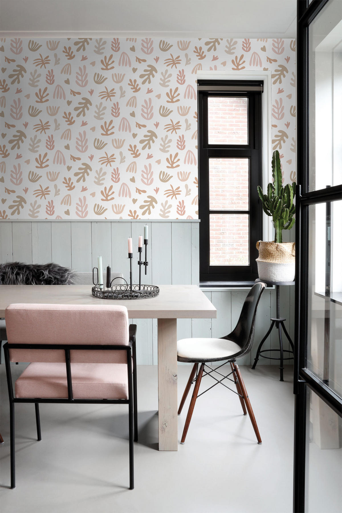 TAPETE Pflanzen im Matisse-Stil 50 x 900 cm - Beige, Papier (50/900cm) - ESTAhome