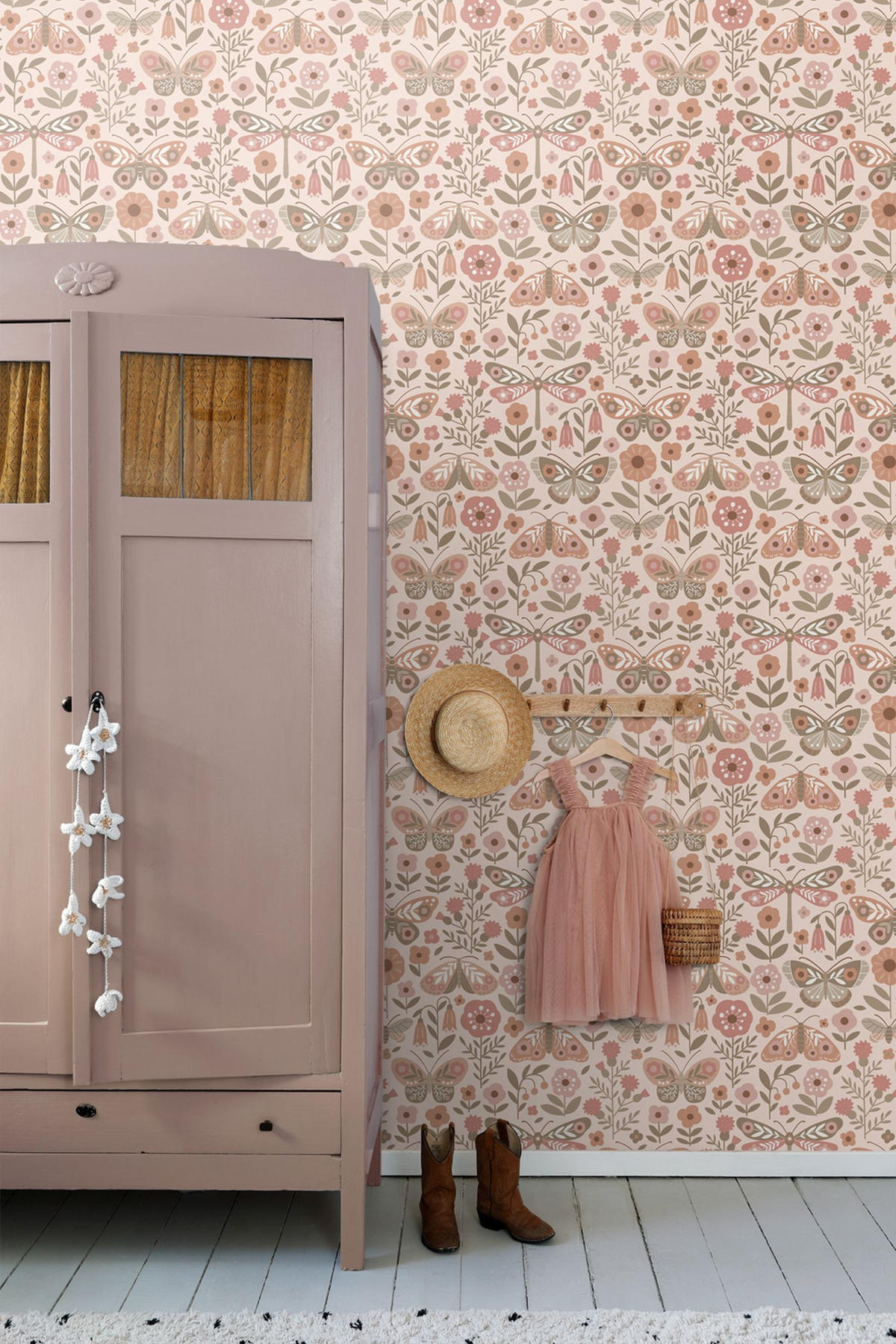 TAPETE Blumen & Schmetterlinge 50 x 900 cm - Pink, Papier (50/0.1cm) - ESTAhome