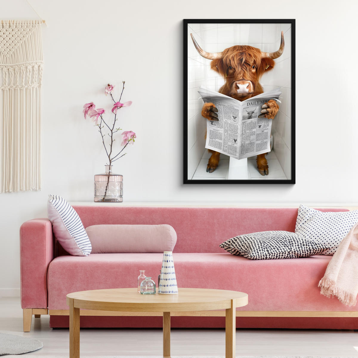 ZARÁMOVANÝ PLAGÁT Škótsky horal - Zviera - Noviny - Toaleta 60x90 cm - farba gaštana, papier (60/90cm) - MuchoWow