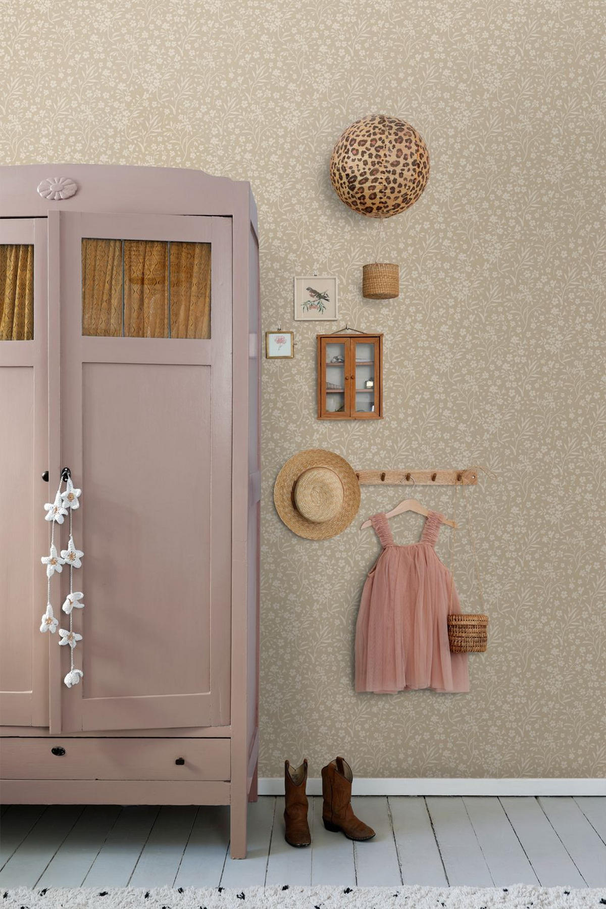 TAPETE Blumen 50 x 900 cm - Beige, Papier (50/0.1cm) - ESTAhome