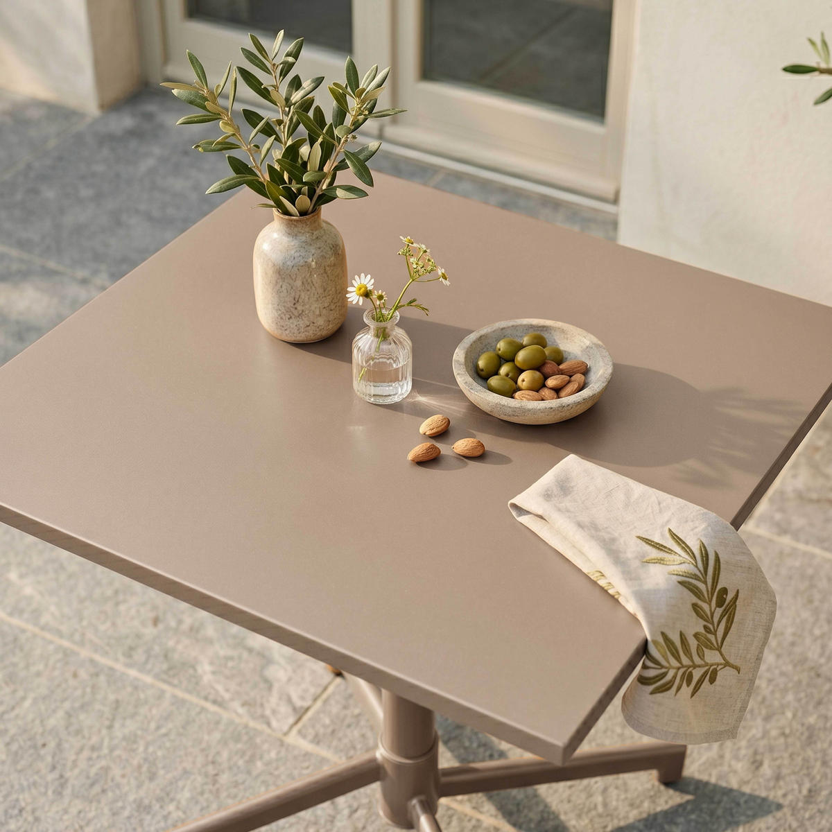 BISTROTISCH, Taupe - Taupe, Metall (70/70/72cm) - Oviala