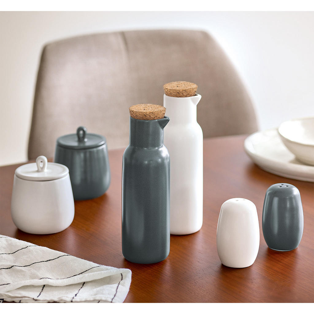 Thumbnail - Zeller Salz-, Schwarz, Keramik, 5.5x8.4x5.5 cm, Tischkultur & Servieren, Gewürzmühlen & -Streuer