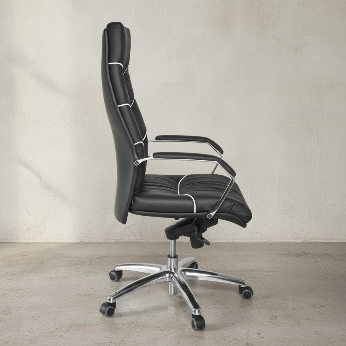 CHEFSESSEL Echtleder mit Soft-Air Polsterung und Aluminiumfußkreuz 5-Punkt-Mechanik KANZAS - Silberfarben/Schwarz, Leder (60/126/55cm) - KADIMA DESIGN