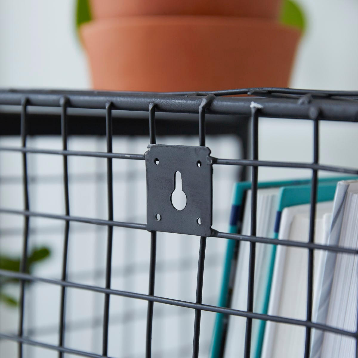 BÜCHERREGAL Sona Schwarz aus Metall - Schwarz, Metall (65/192/33cm) - Tikamoon